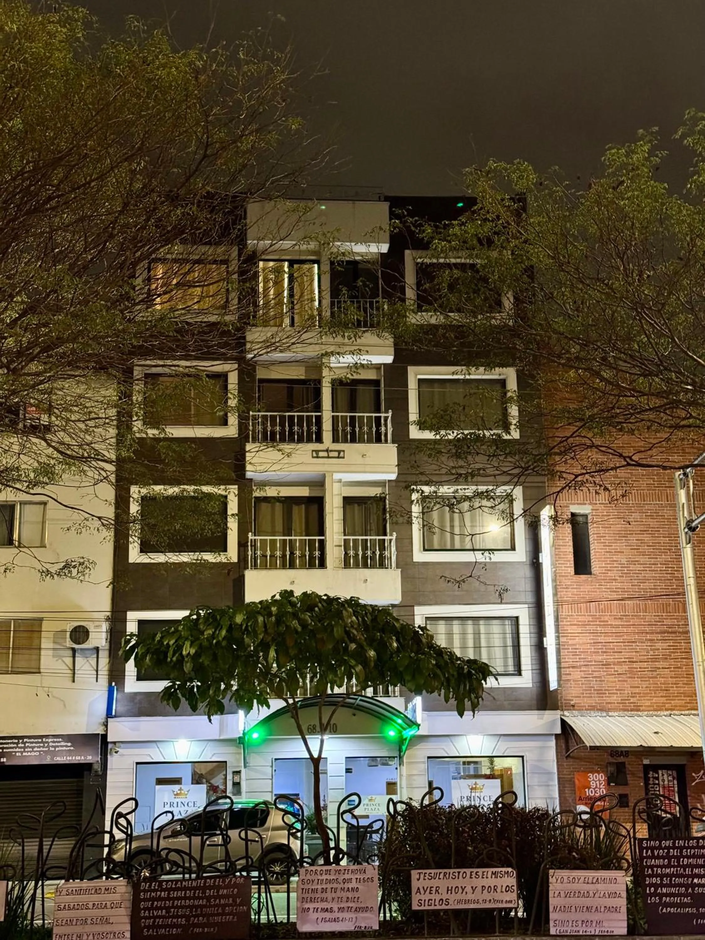 Property building in Hotel Prince Plaza - Laureles Estadio