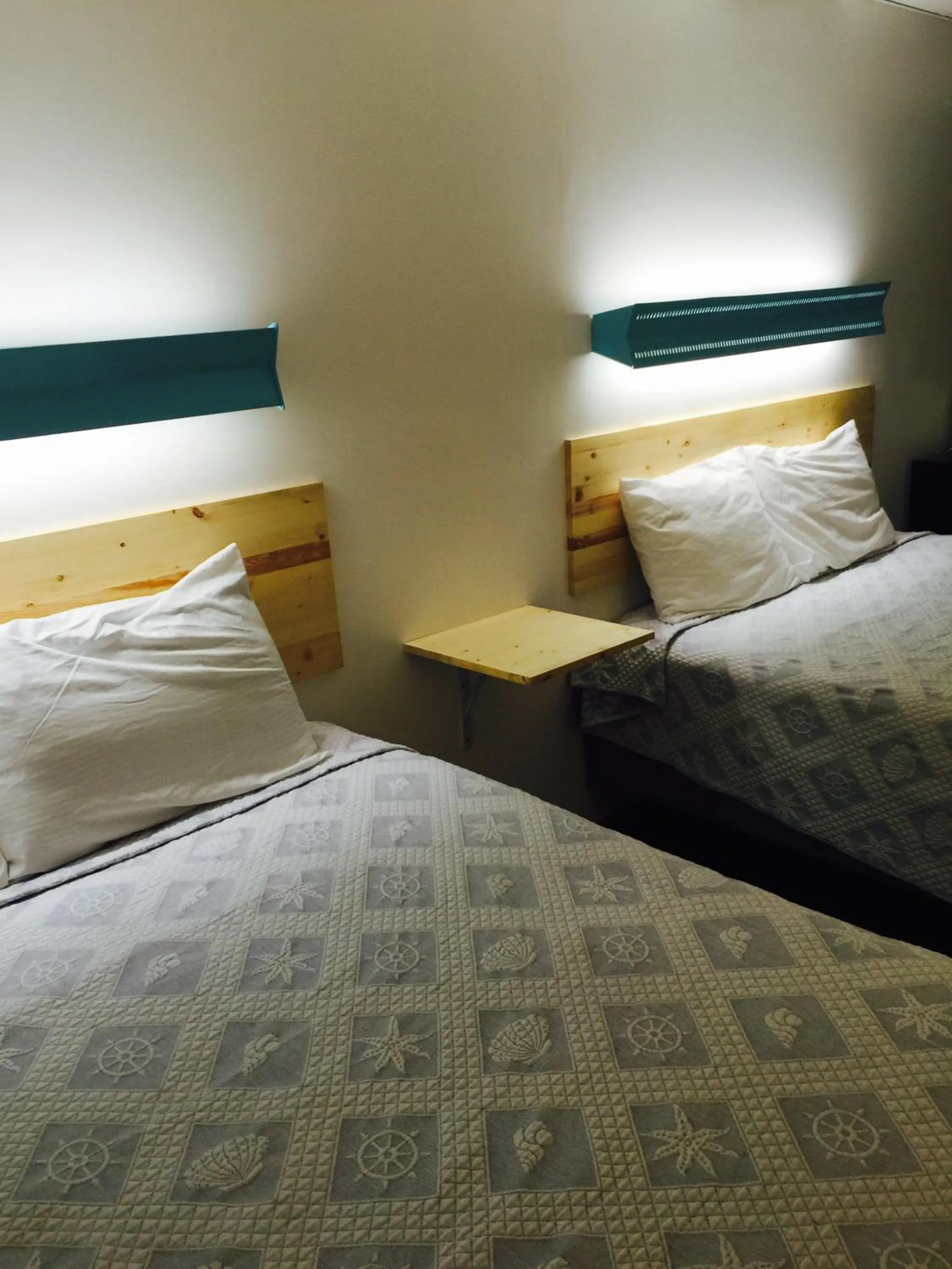 Bedroom, Bed in Marina Motel