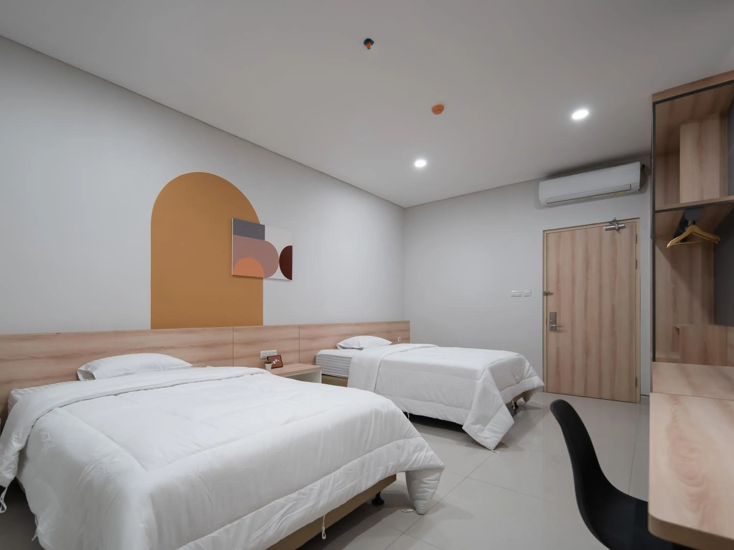 Photo of the whole room, Bed in Cove Bona Sort Pasar Baru