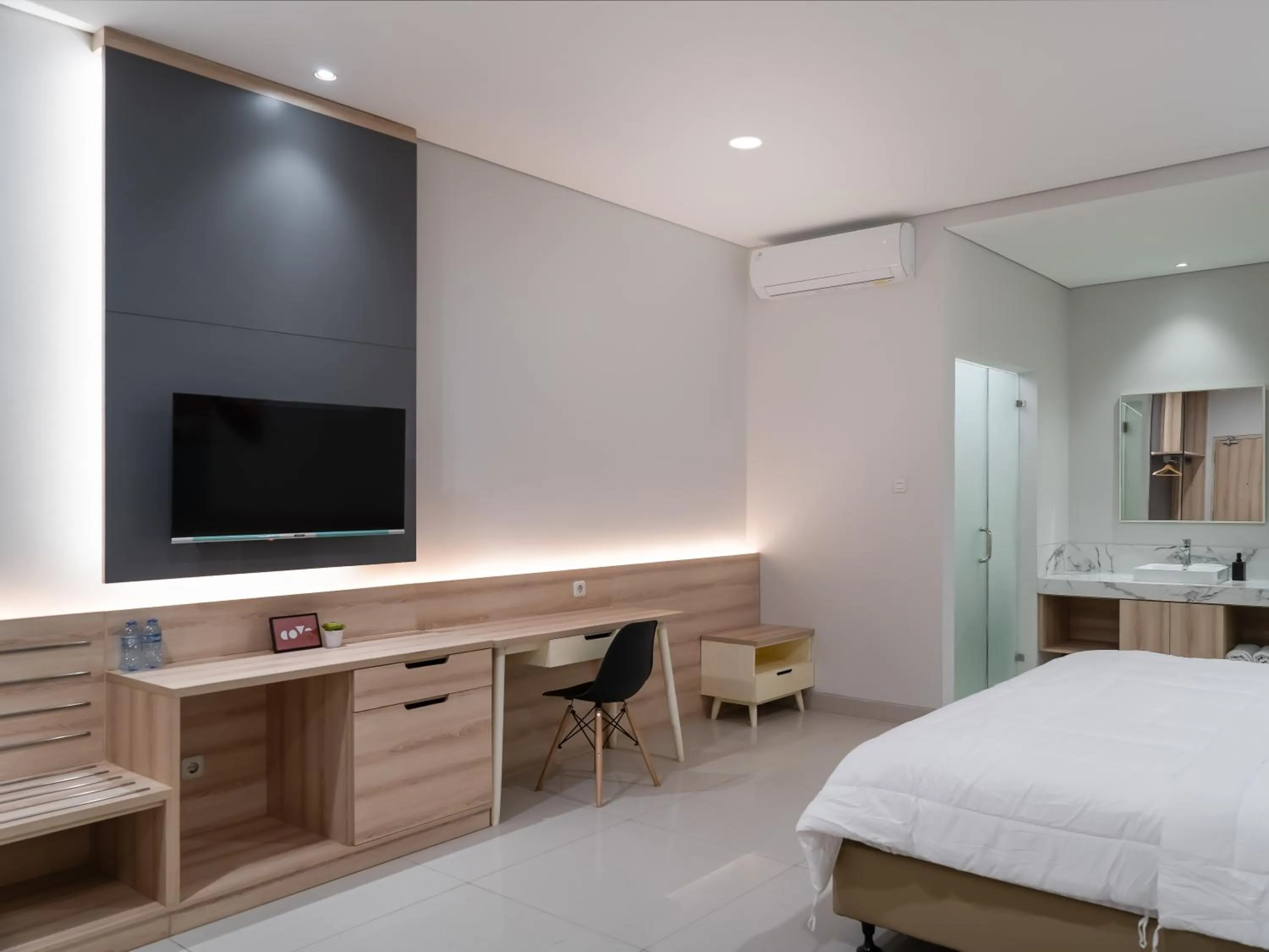 TV and multimedia, Bed in Cove Bona Sort Pasar Baru