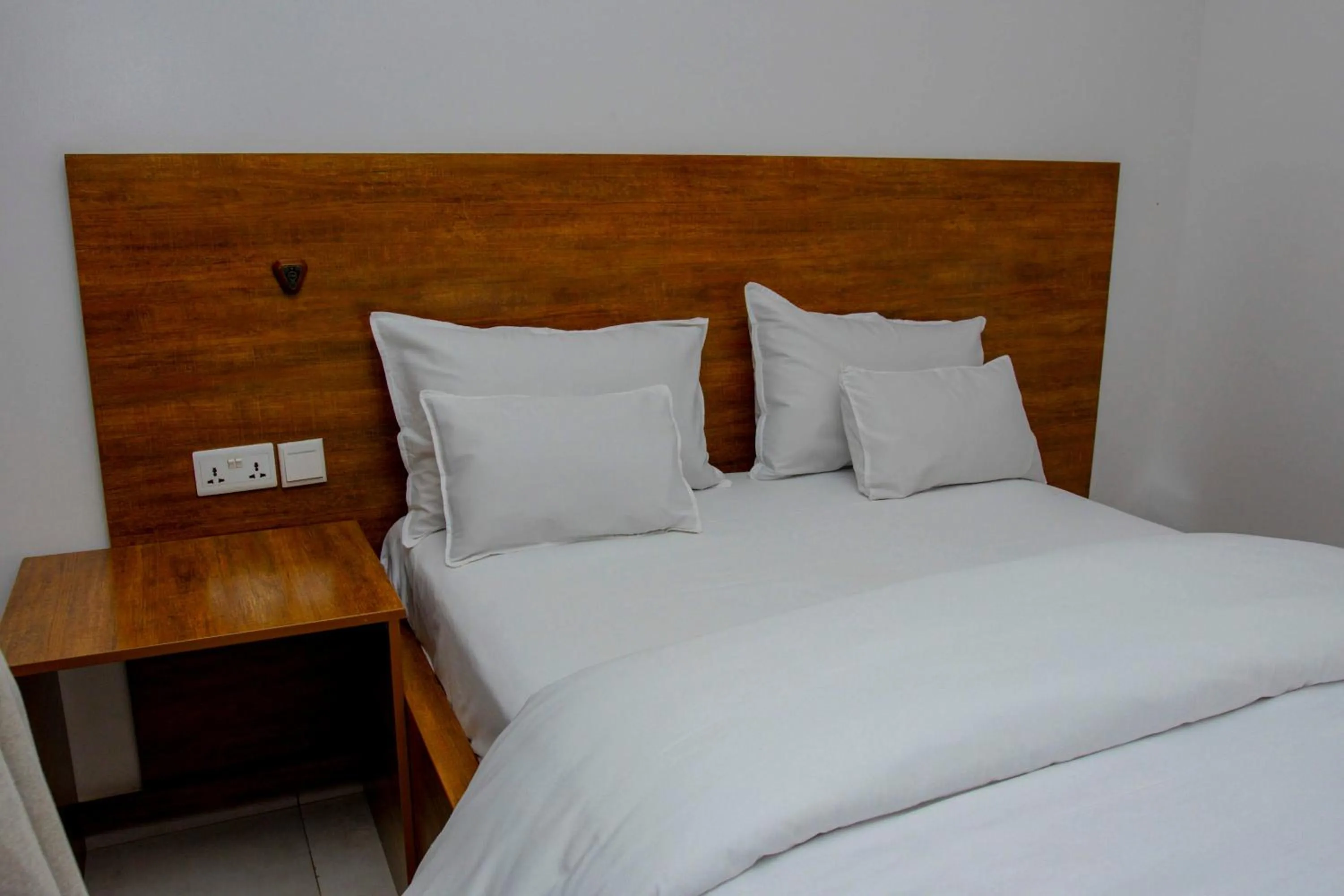 Bedroom, Bed in Velvet Suites