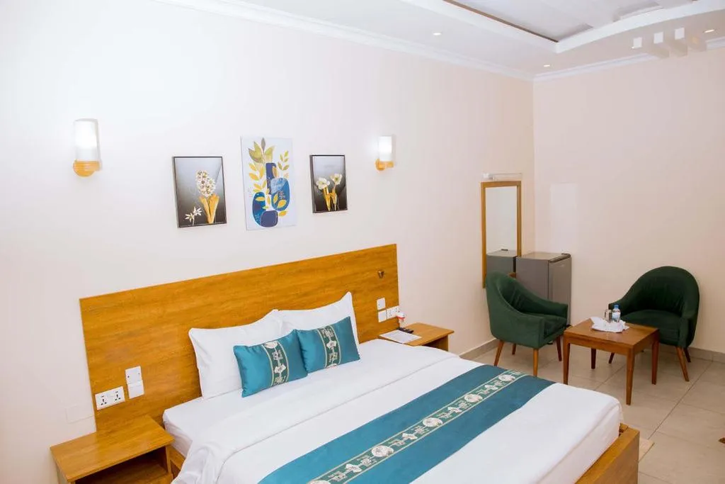 Bedroom, Bed in Velvet Suites