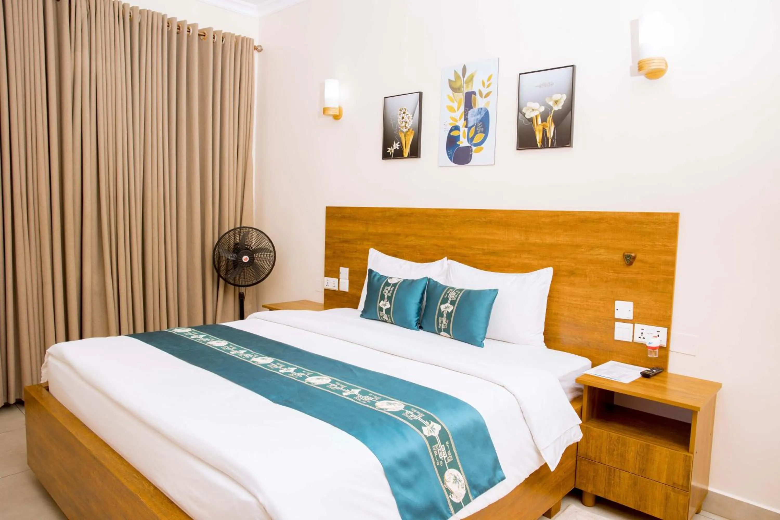 Bed in Velvet Suites