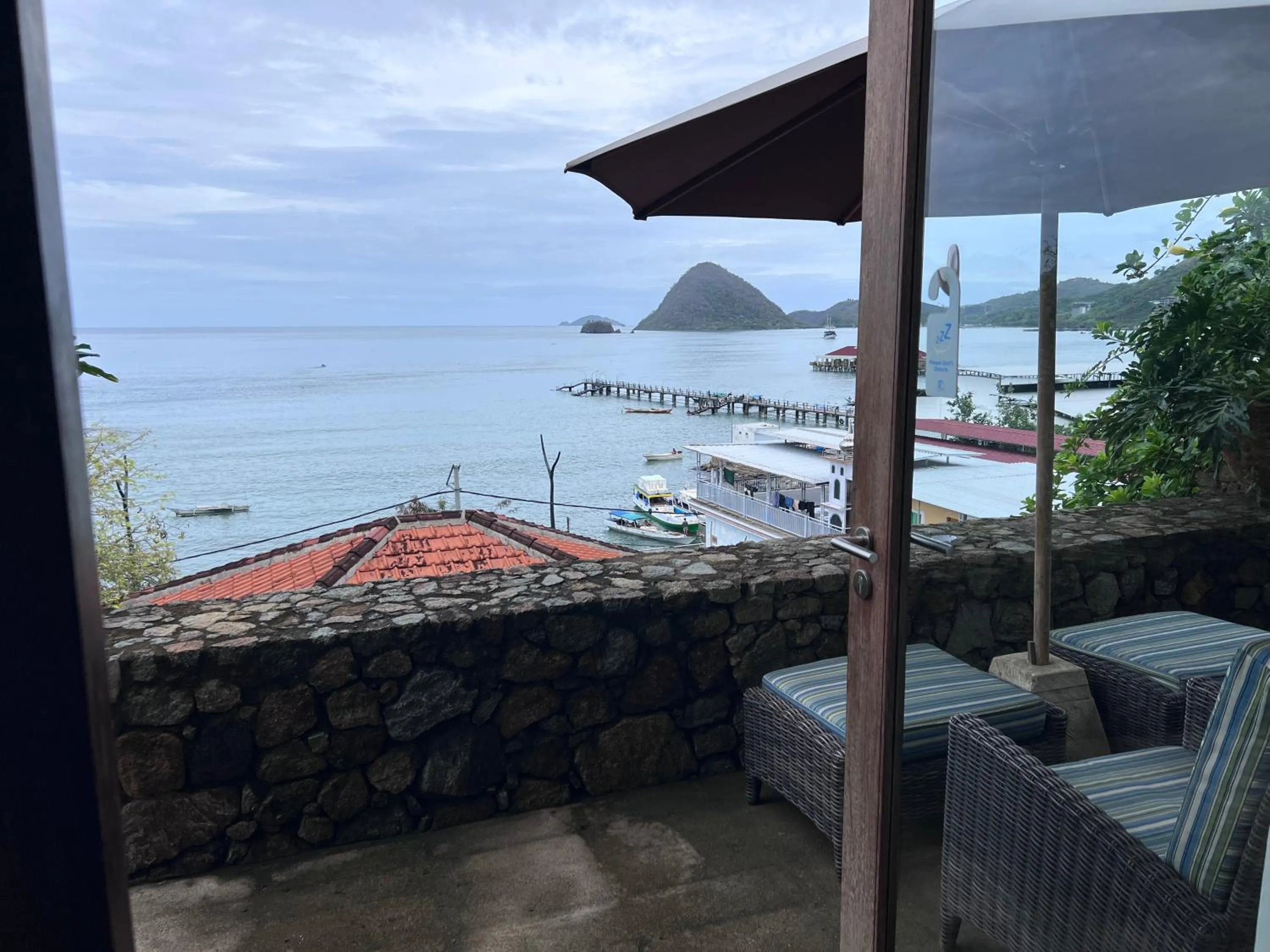 Balcony/Terrace in Blue Parrot