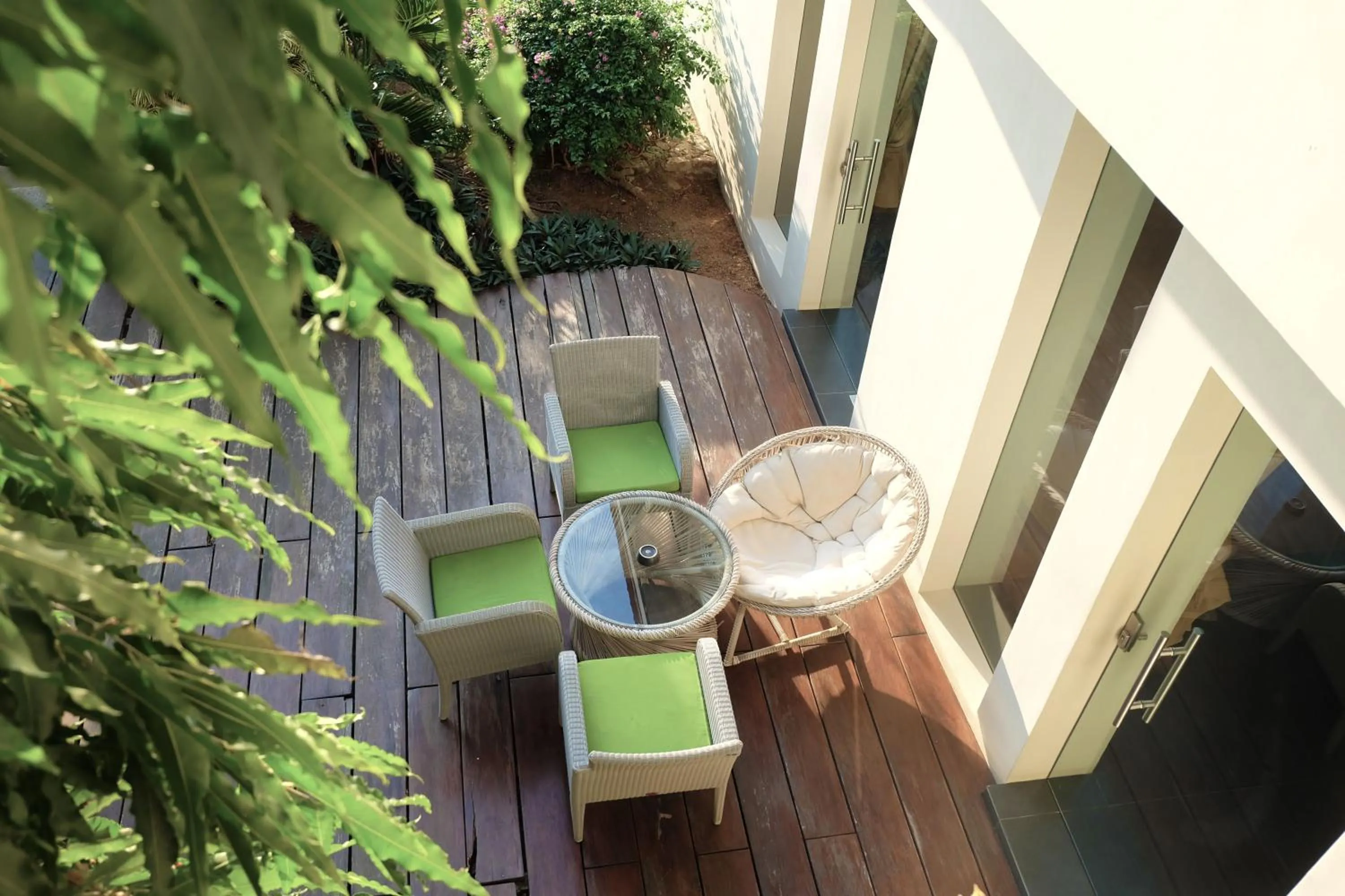 Balcony/Terrace in Blue Parrot