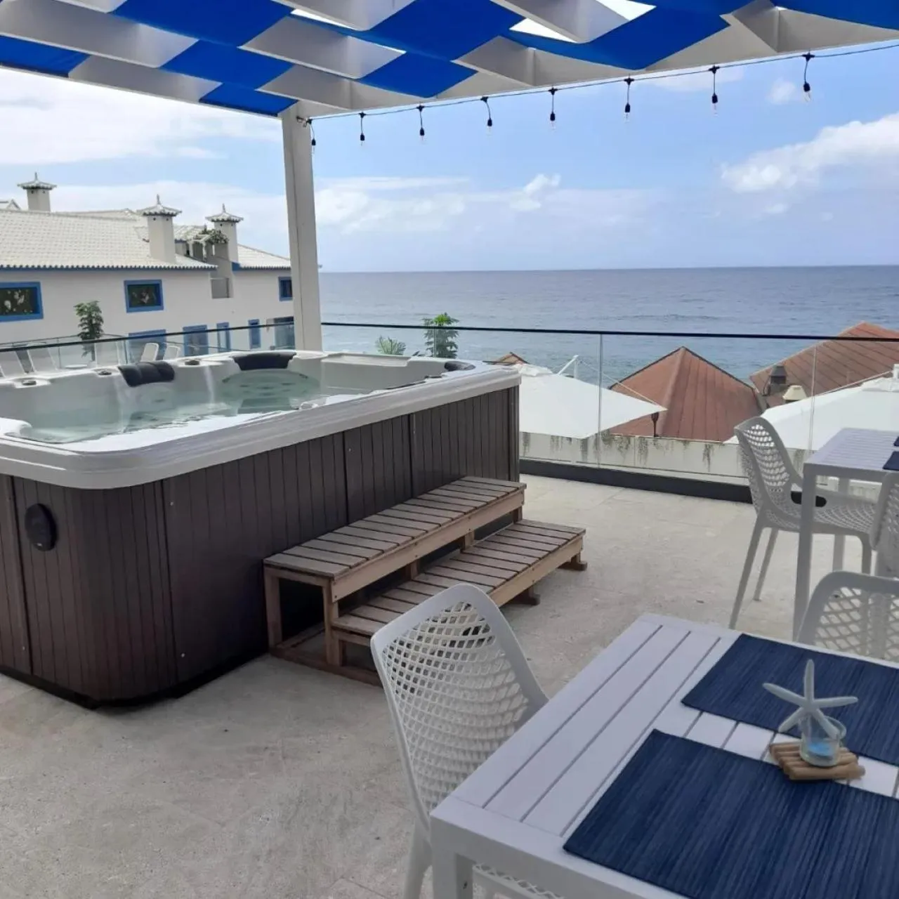 Hot Tub in Mediterrâneo Madeira