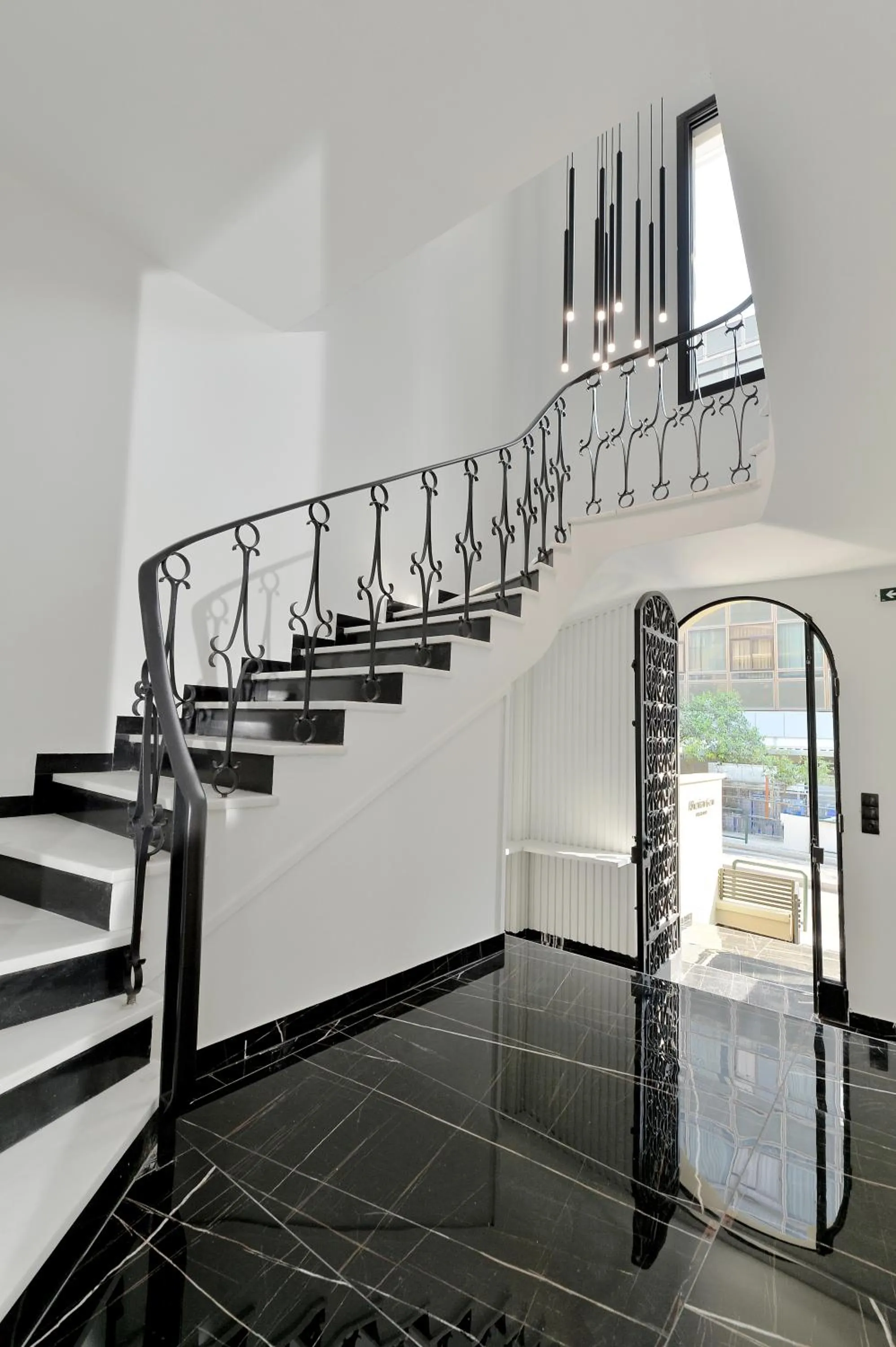 Property building in Athenian Gem