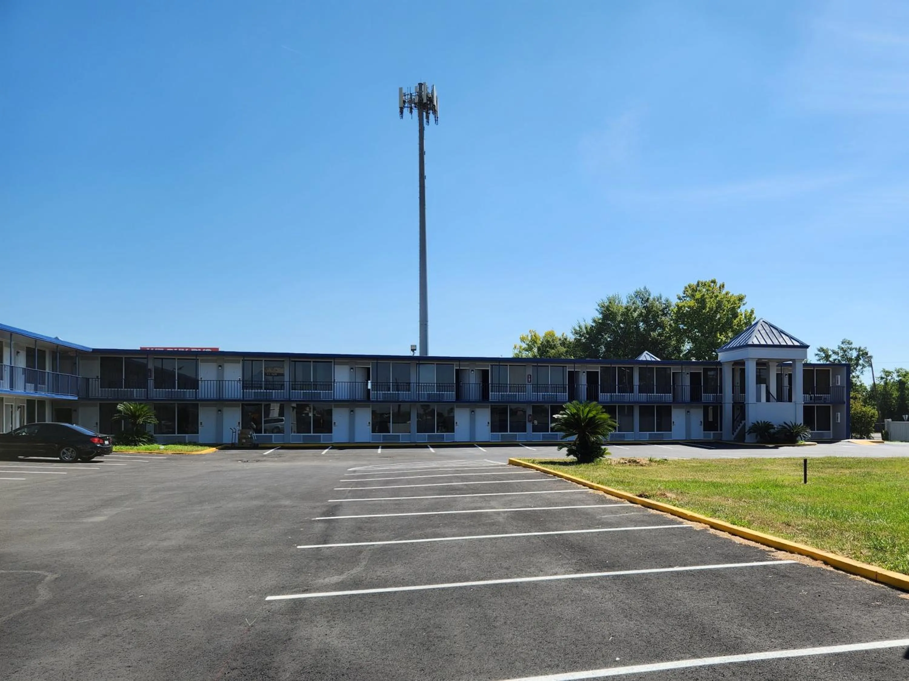 Property building in Smart Stay Lafayette