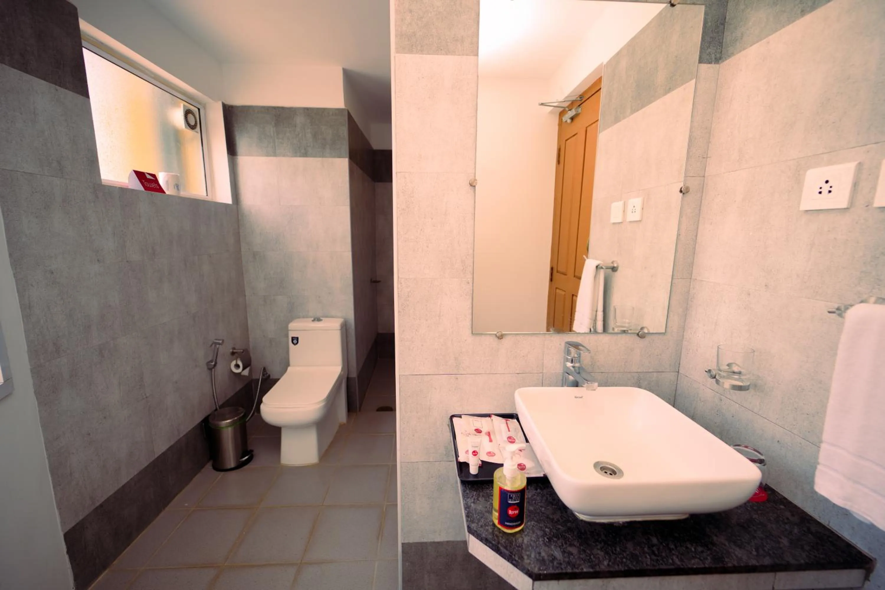 Toilet in Zip by Spree Hotels Mangala International