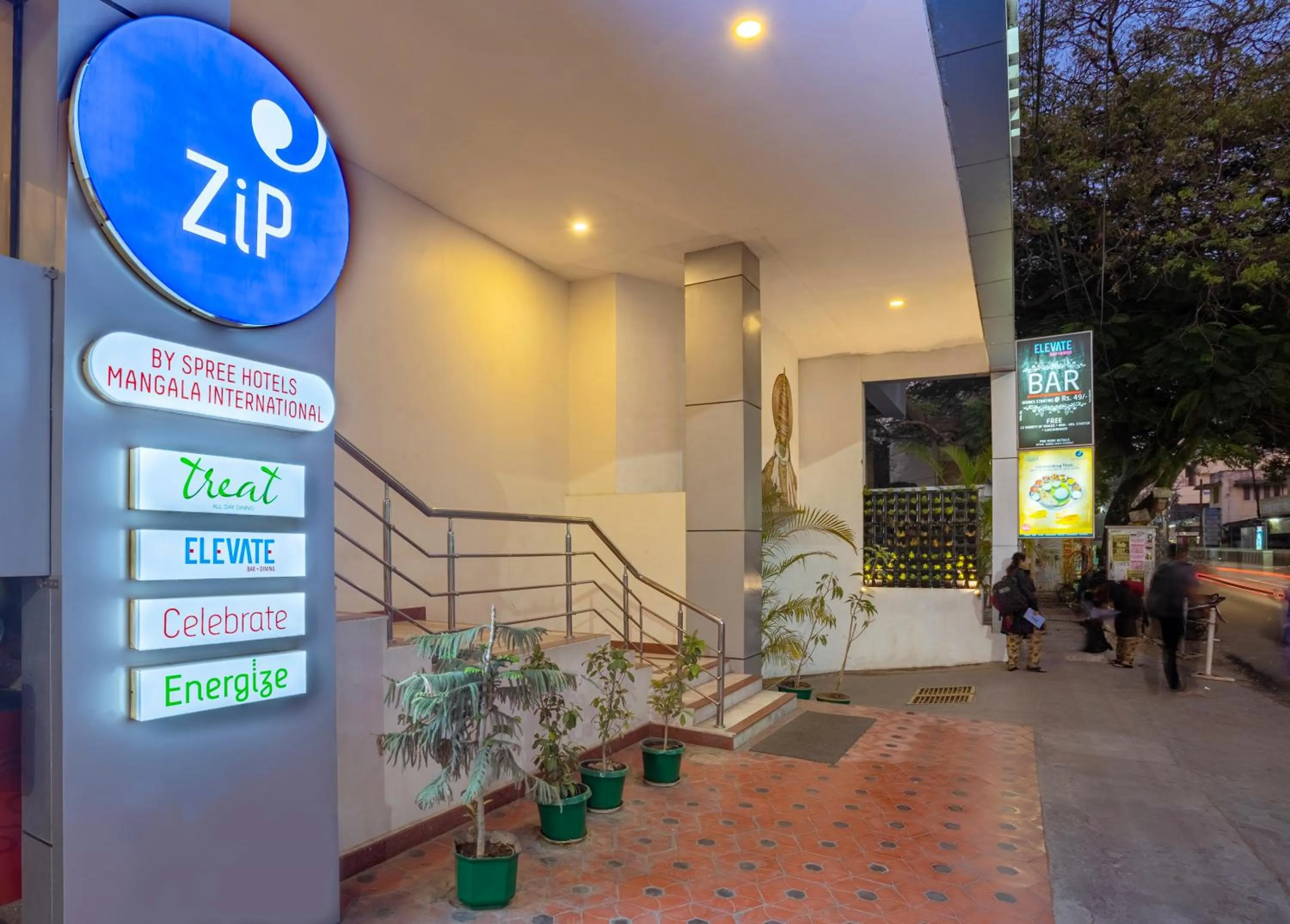 Facade/entrance in Zip by Spree Hotels Mangala International