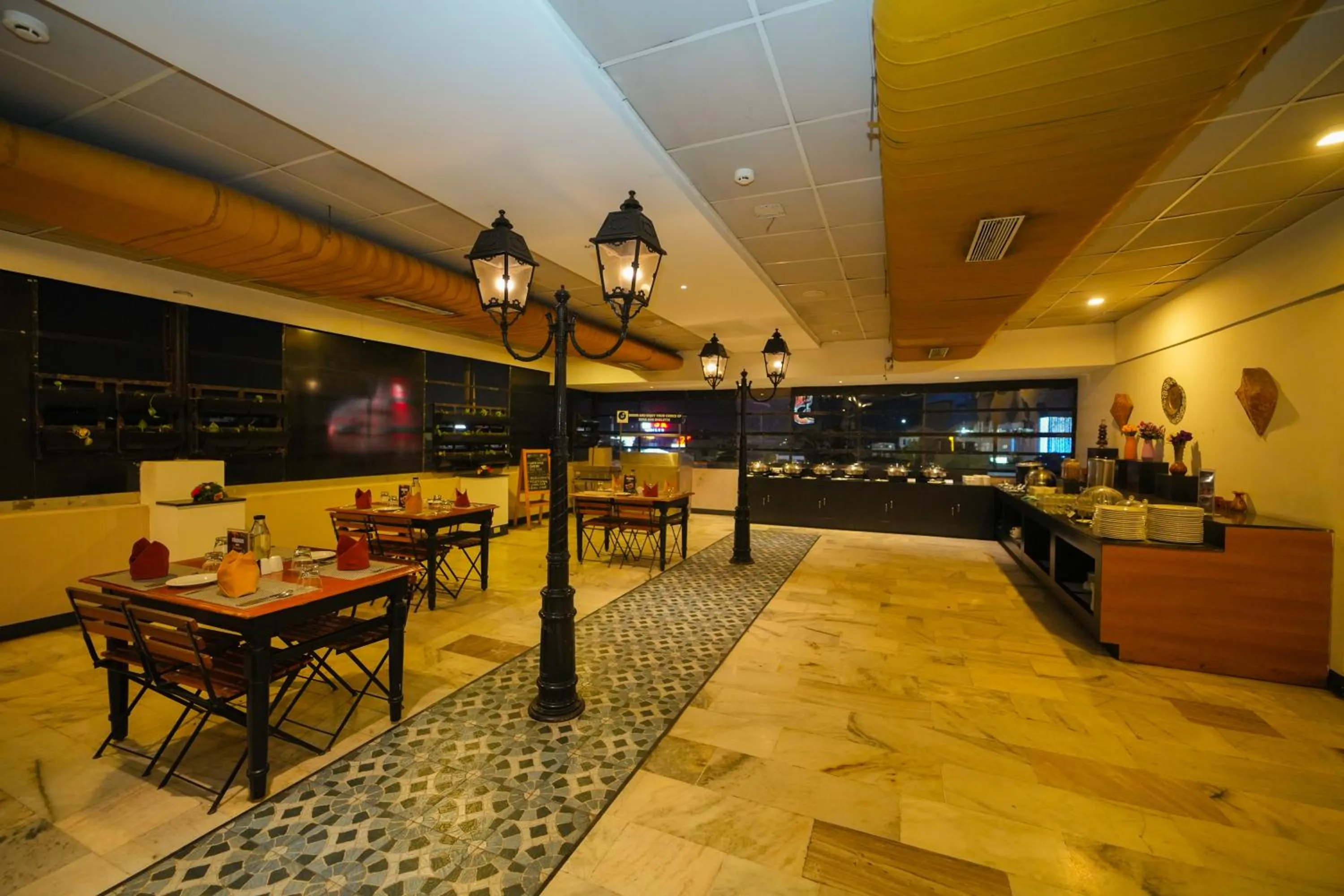 Restaurant/places to eat in Zip by Spree Hotels Mangala International