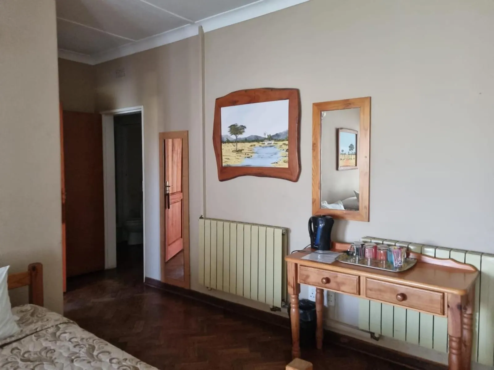 Coffee/tea facilities, Bed in Emerald Guesthouse