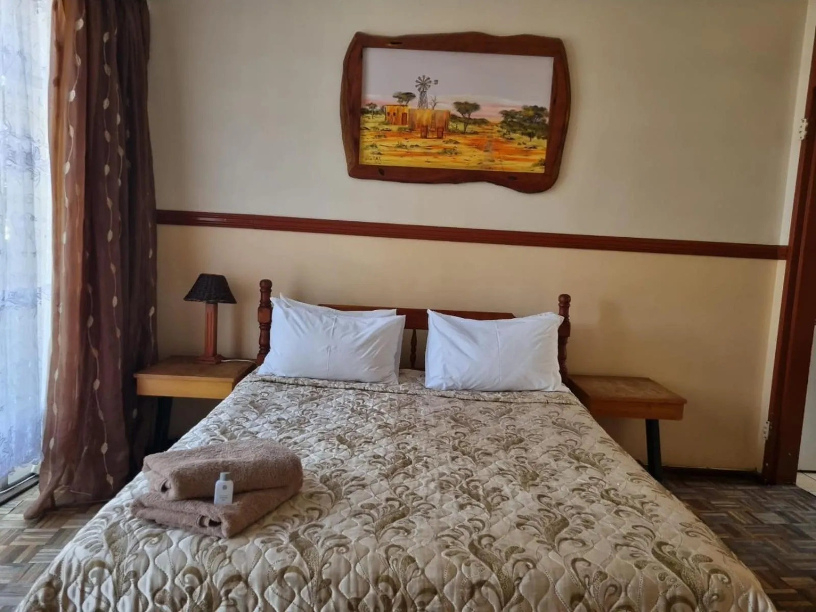 Bed in Emerald Guesthouse