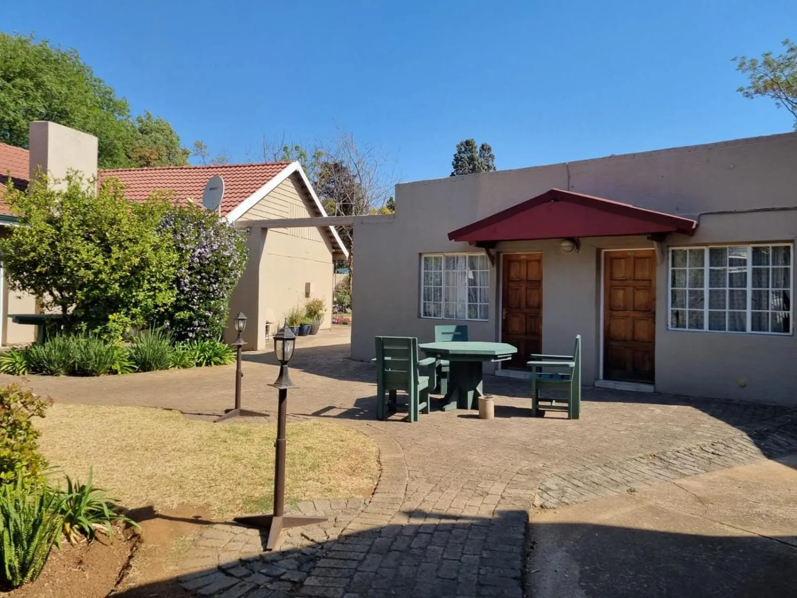 Property building in Emerald Guesthouse