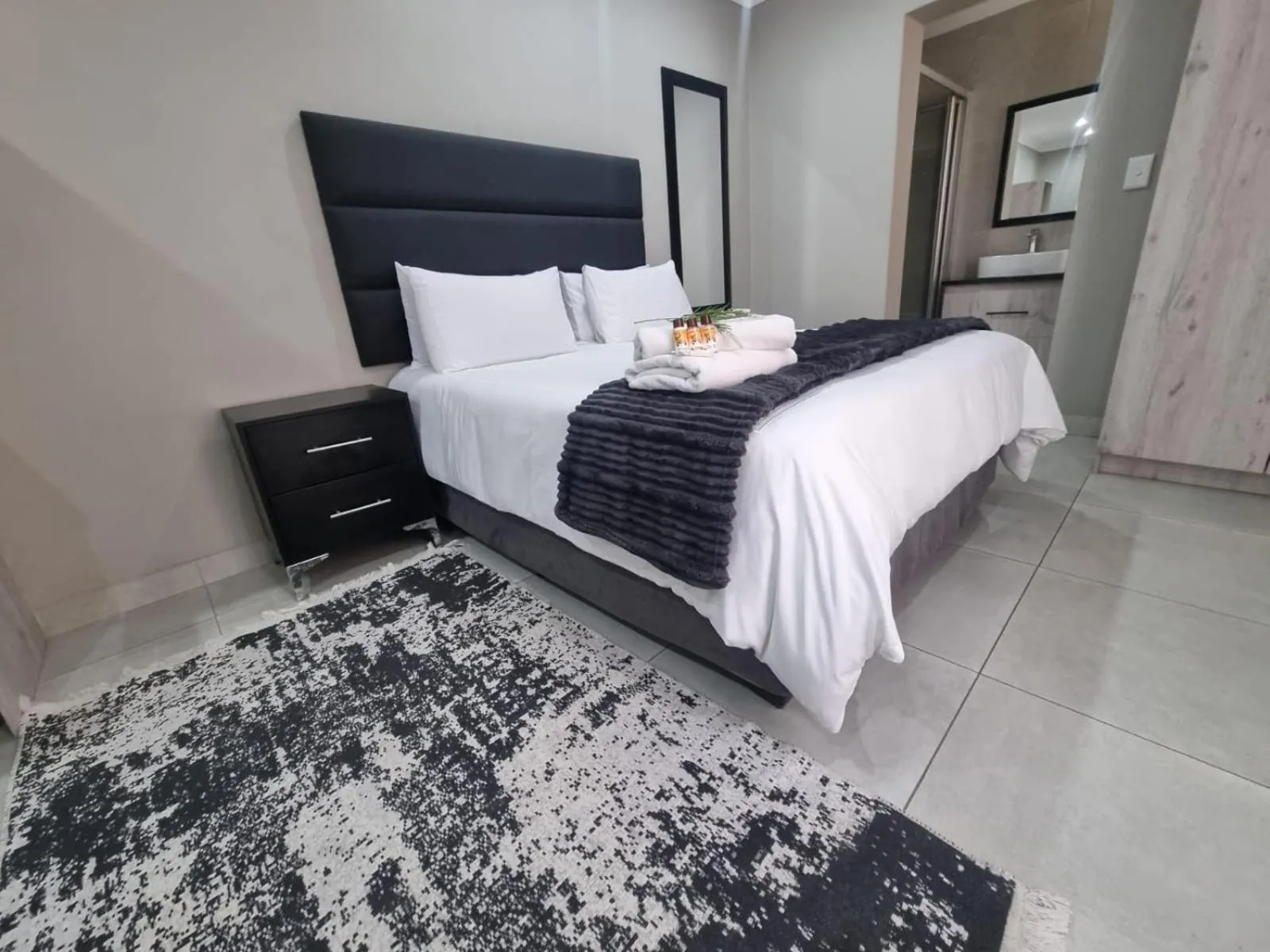 Bed in Emerald Guesthouse