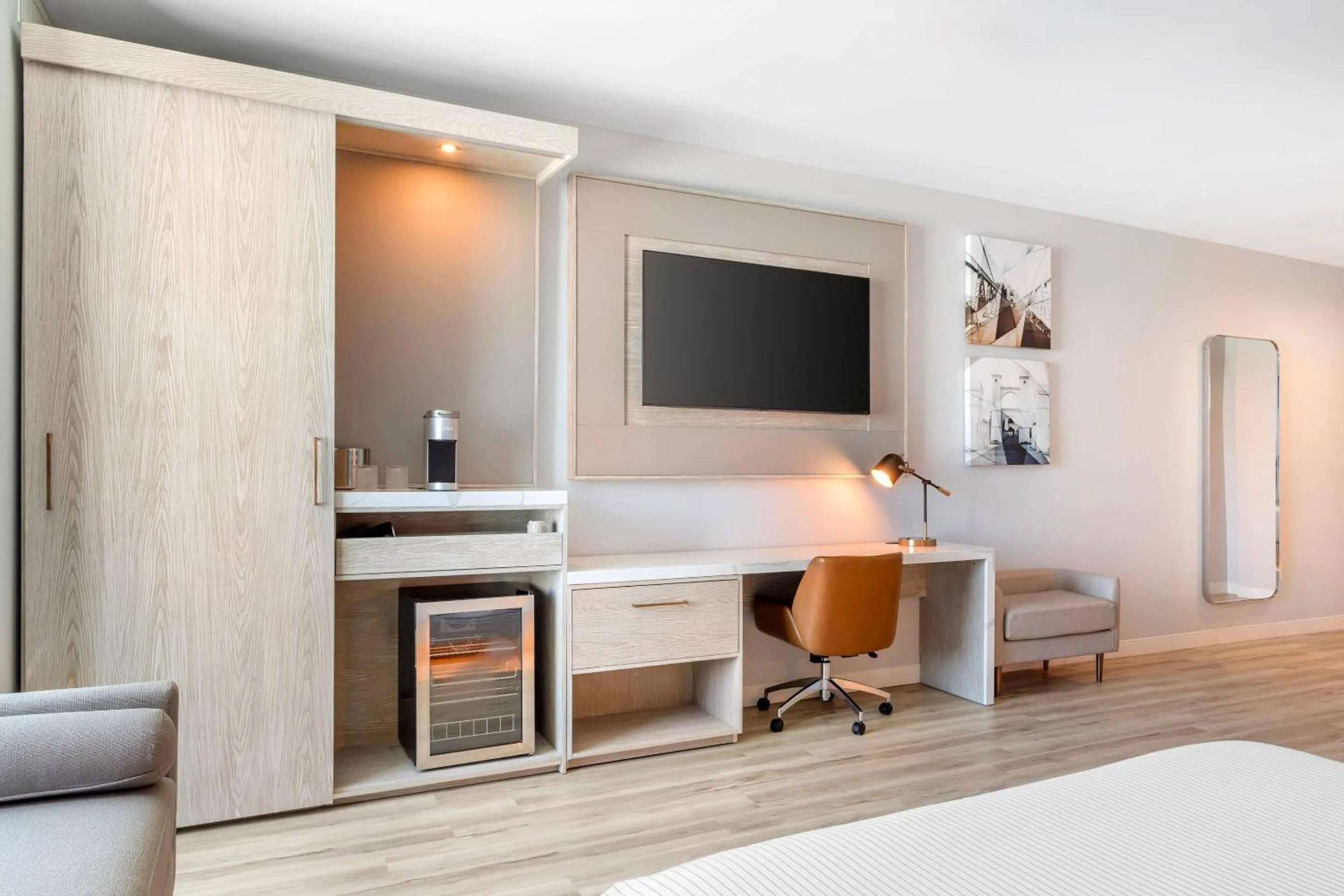 Bedroom, Bed in Cambria Hotel Waco University Riverfront