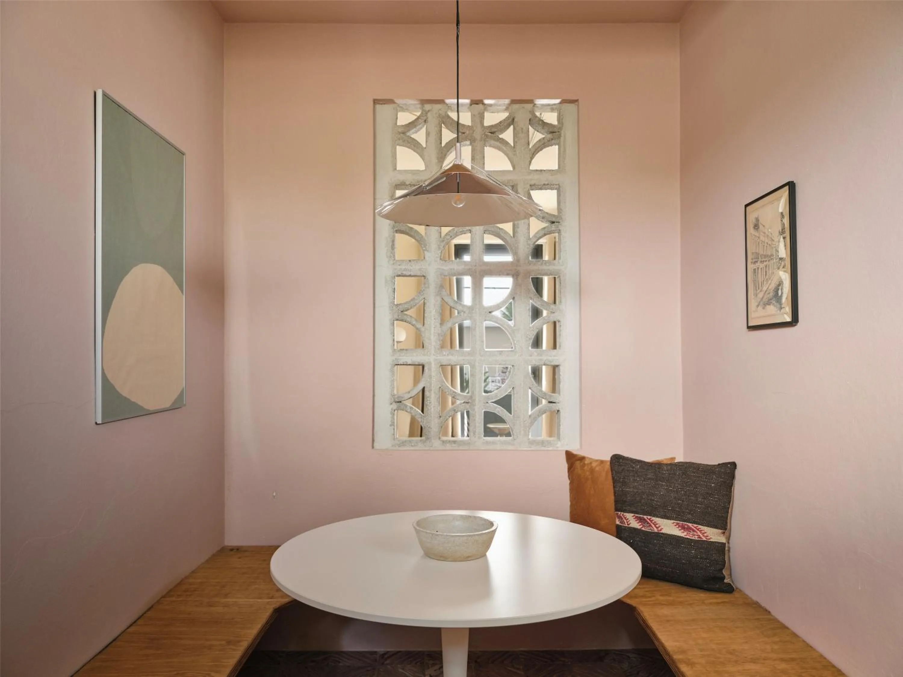 Living room in VERDE by DW