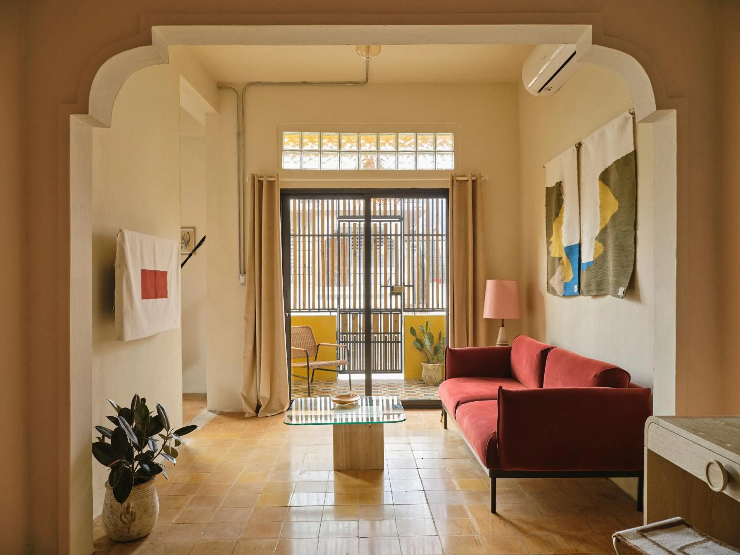 Living room in VERDE by DW