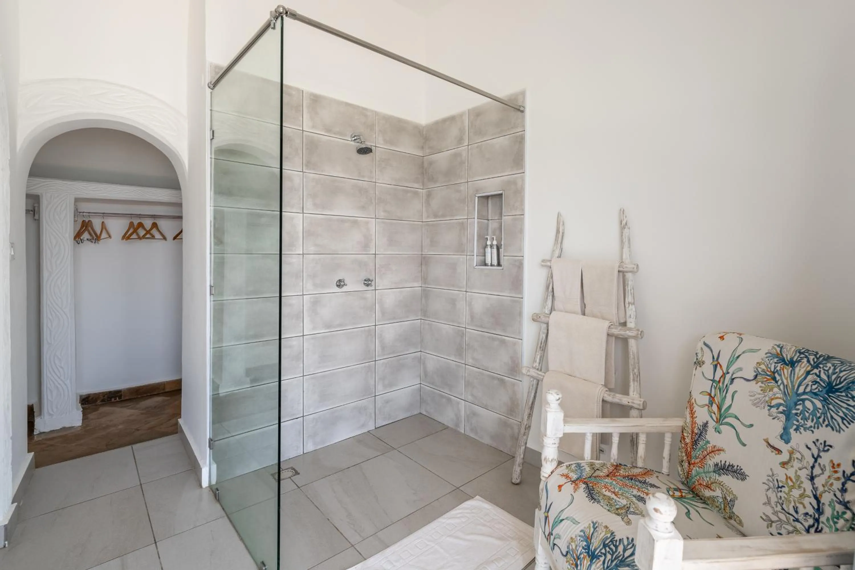 Shower in Chale Island Resort