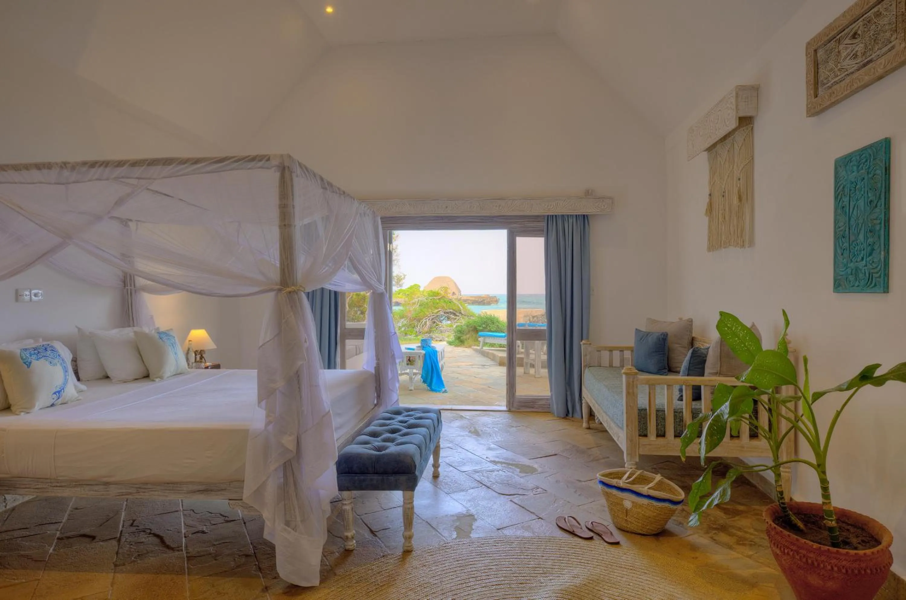 View (from property/room), Bed in Chale Island Resort