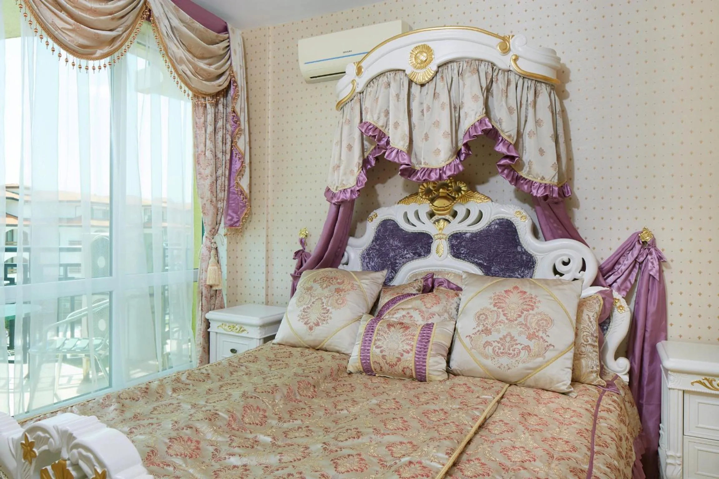 Bed in Hotel Amore Beach - All Inclusive