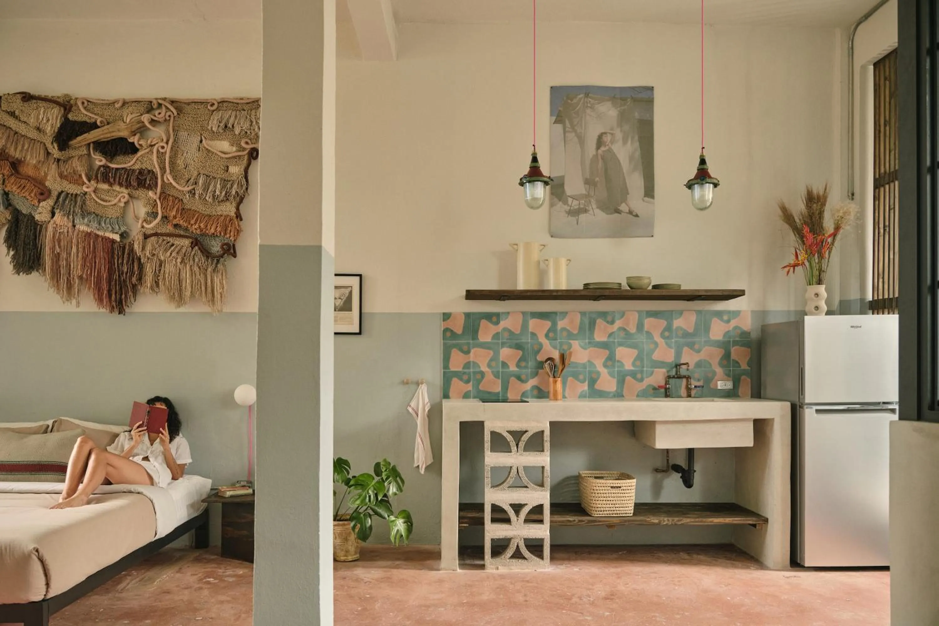 Kitchen or kitchenette, Bed in PAZ by DW