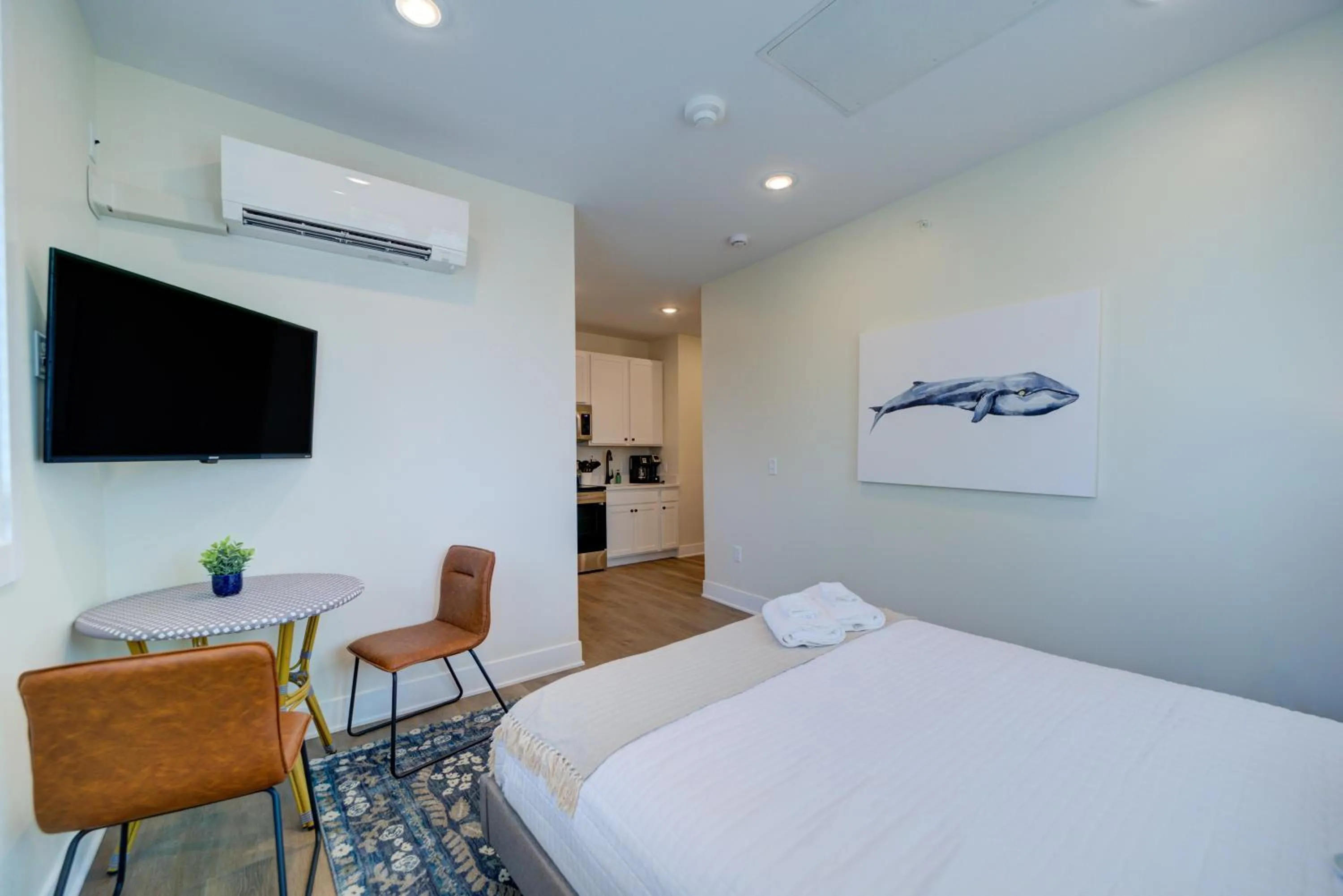 Bed in DreamStay on Clay