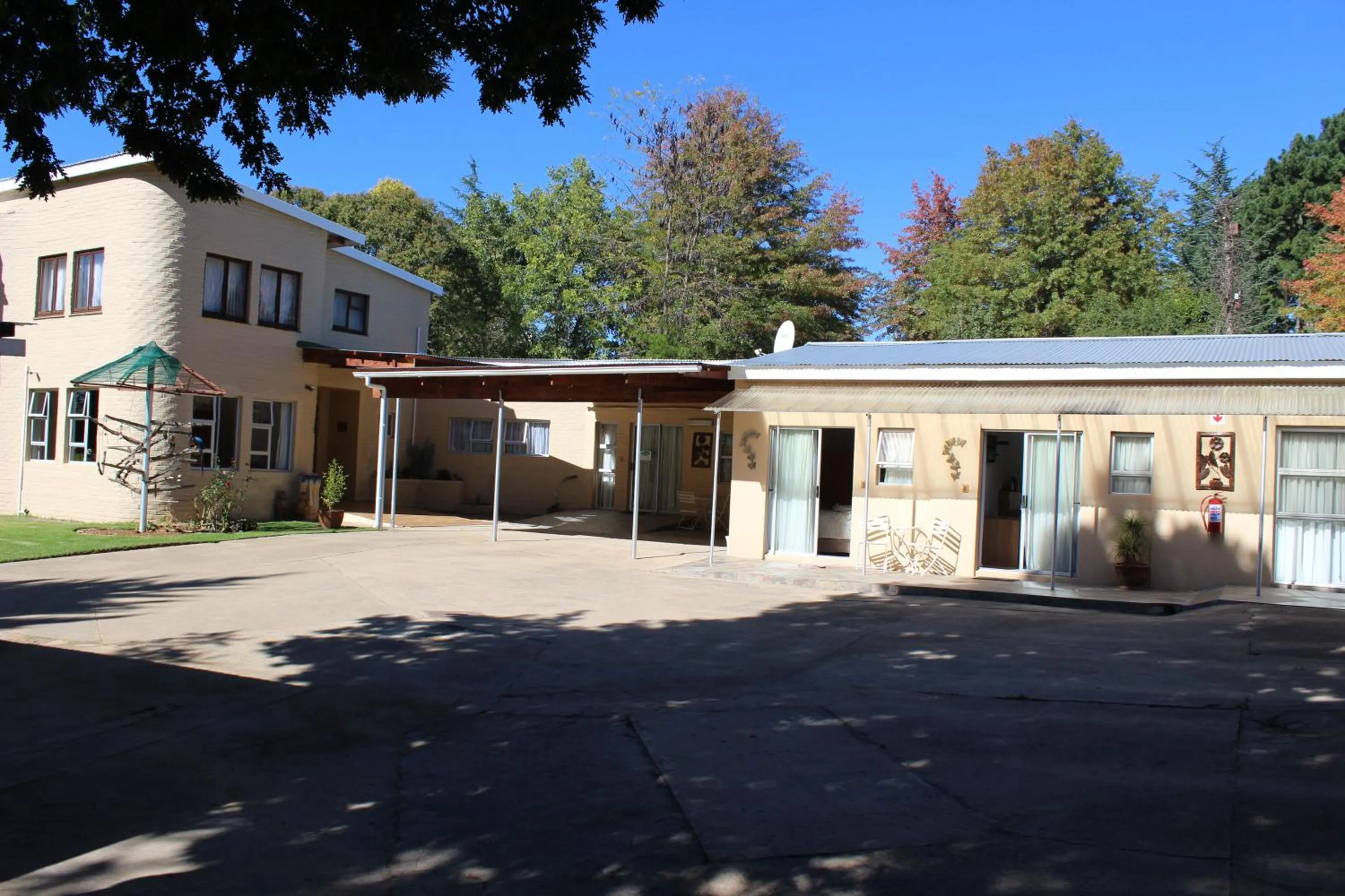 Facade/entrance in Alpine Bed and Breakfast