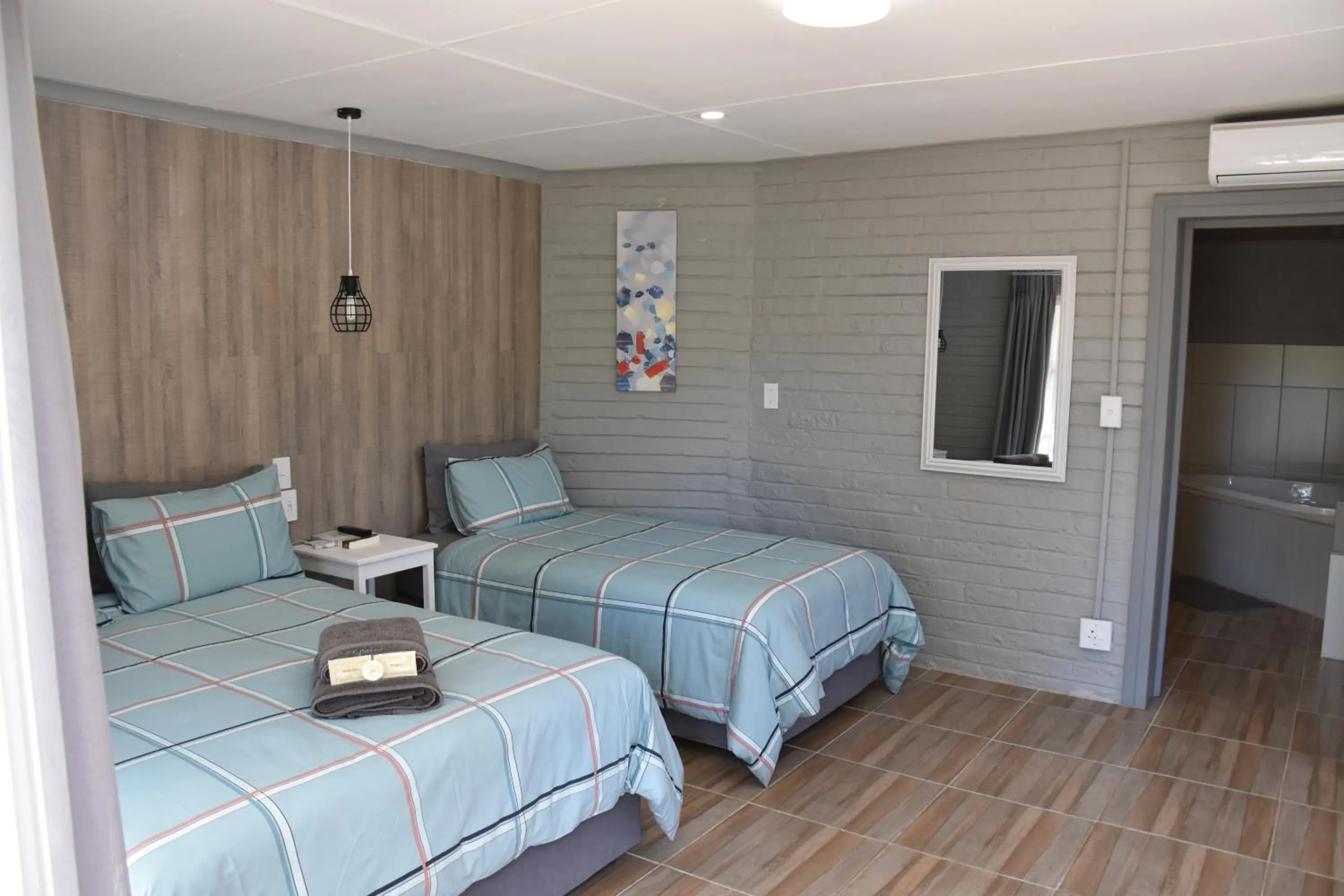 Bed in Alpine Bed and Breakfast