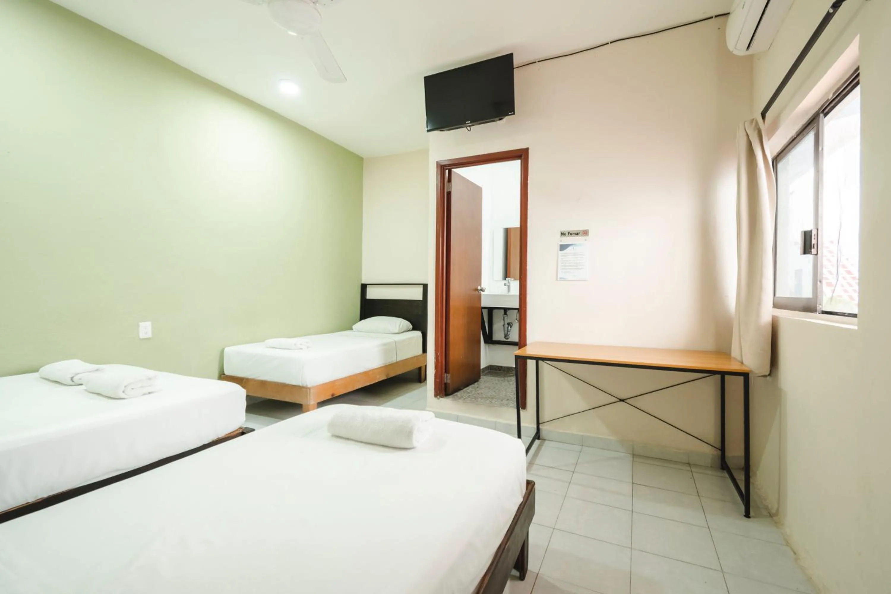 Photo of the whole room in Hotel Quiam