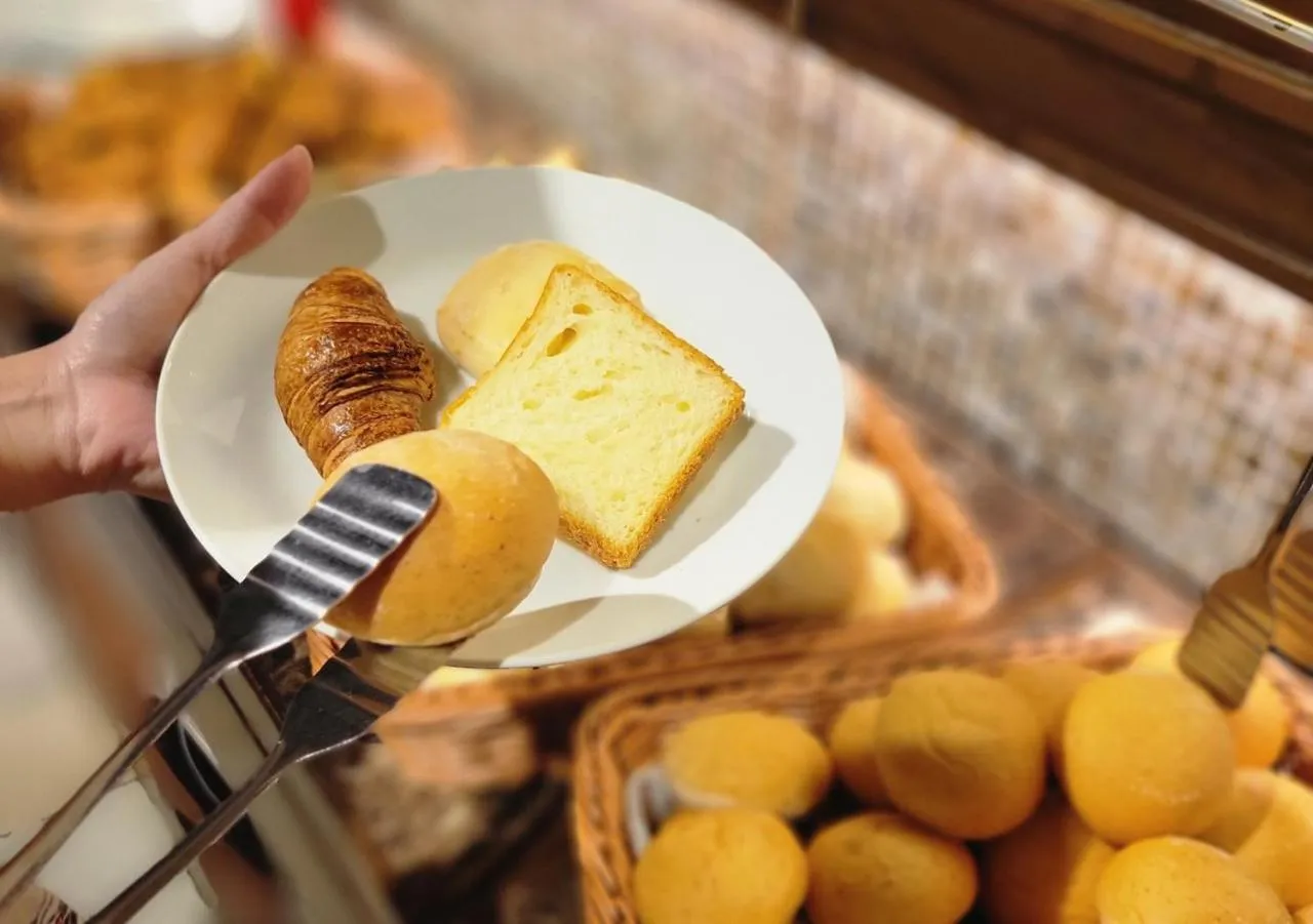 Restaurant/places to eat in Best Western Okinawa Kouki Beach