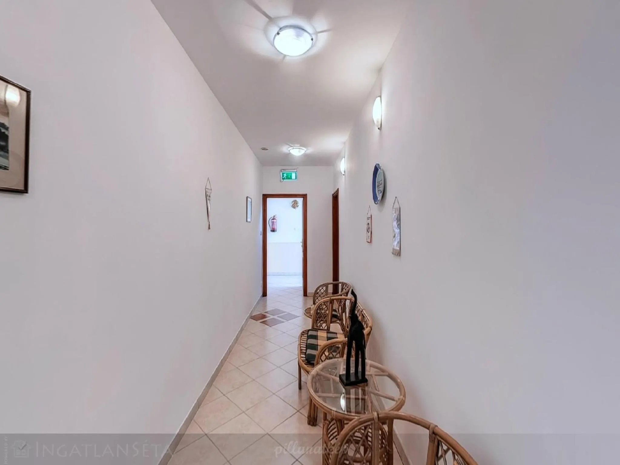 Lounge or bar in Pilóta Panzió