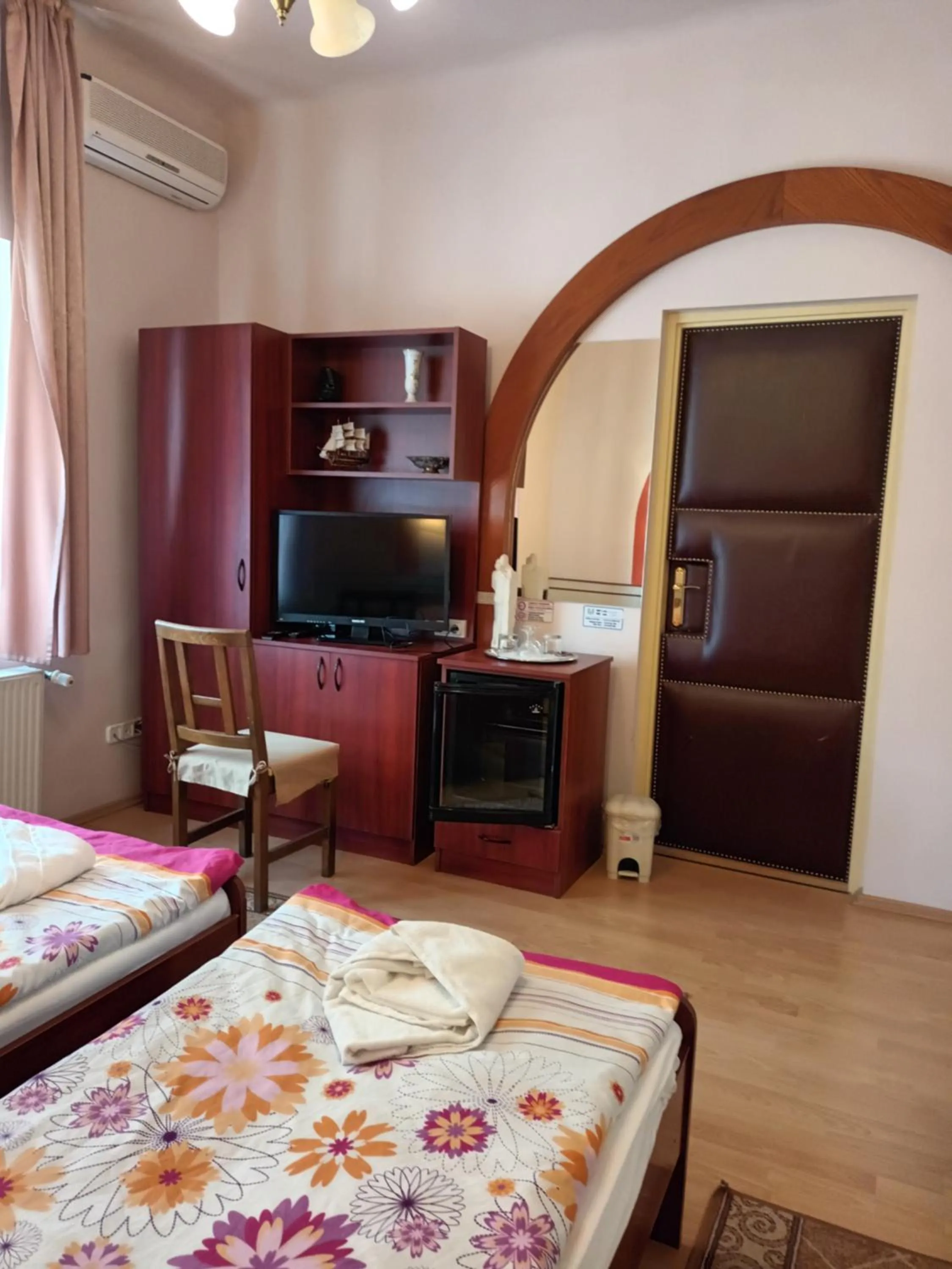 Bed in Pilóta Panzió