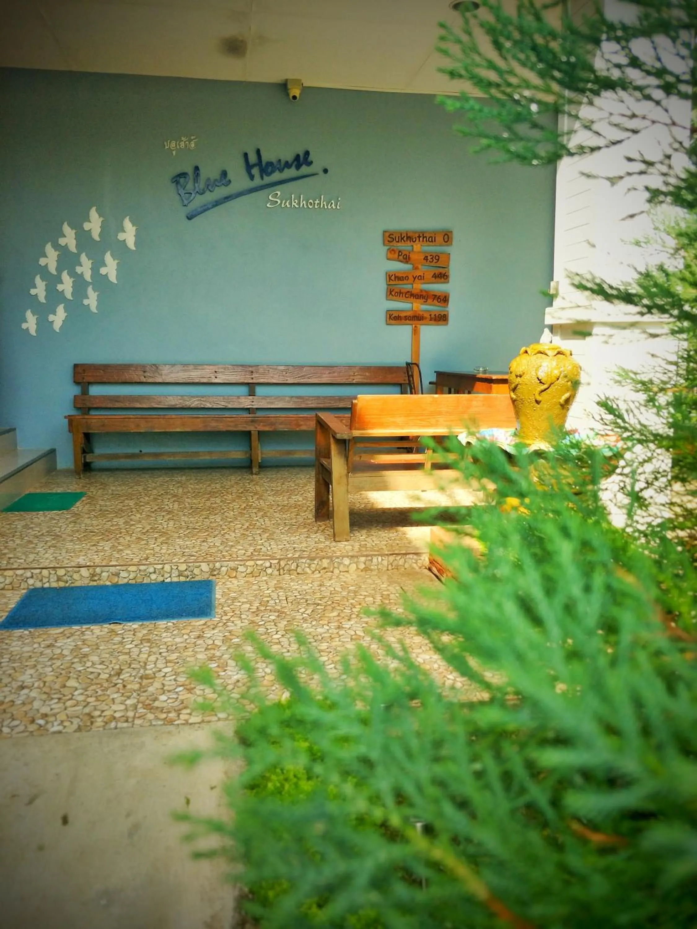 Facade/entrance in Blue House Sukhothai