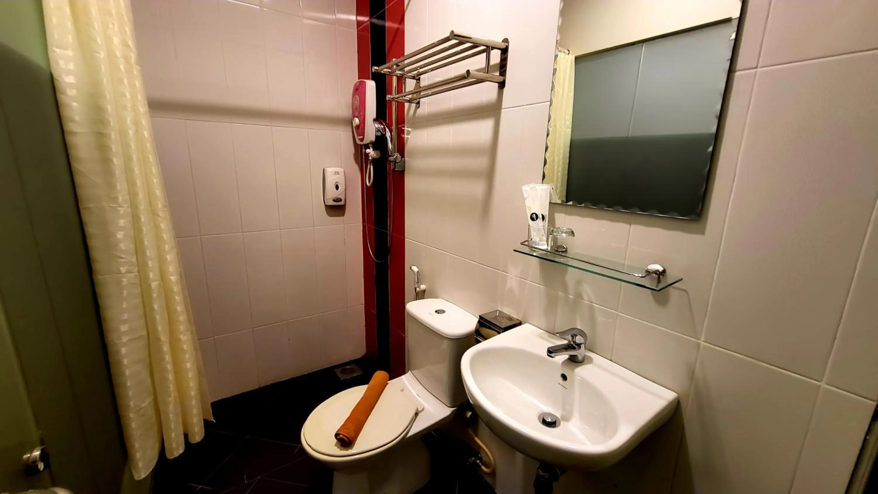 Eight Days Boutique Hotel - Permas Jaya