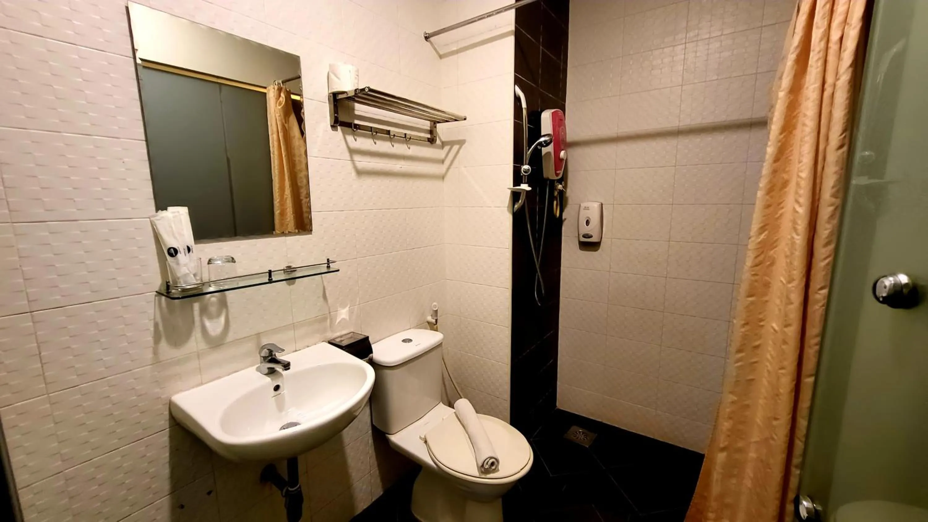 Eight Days Boutique Hotel - Permas Jaya