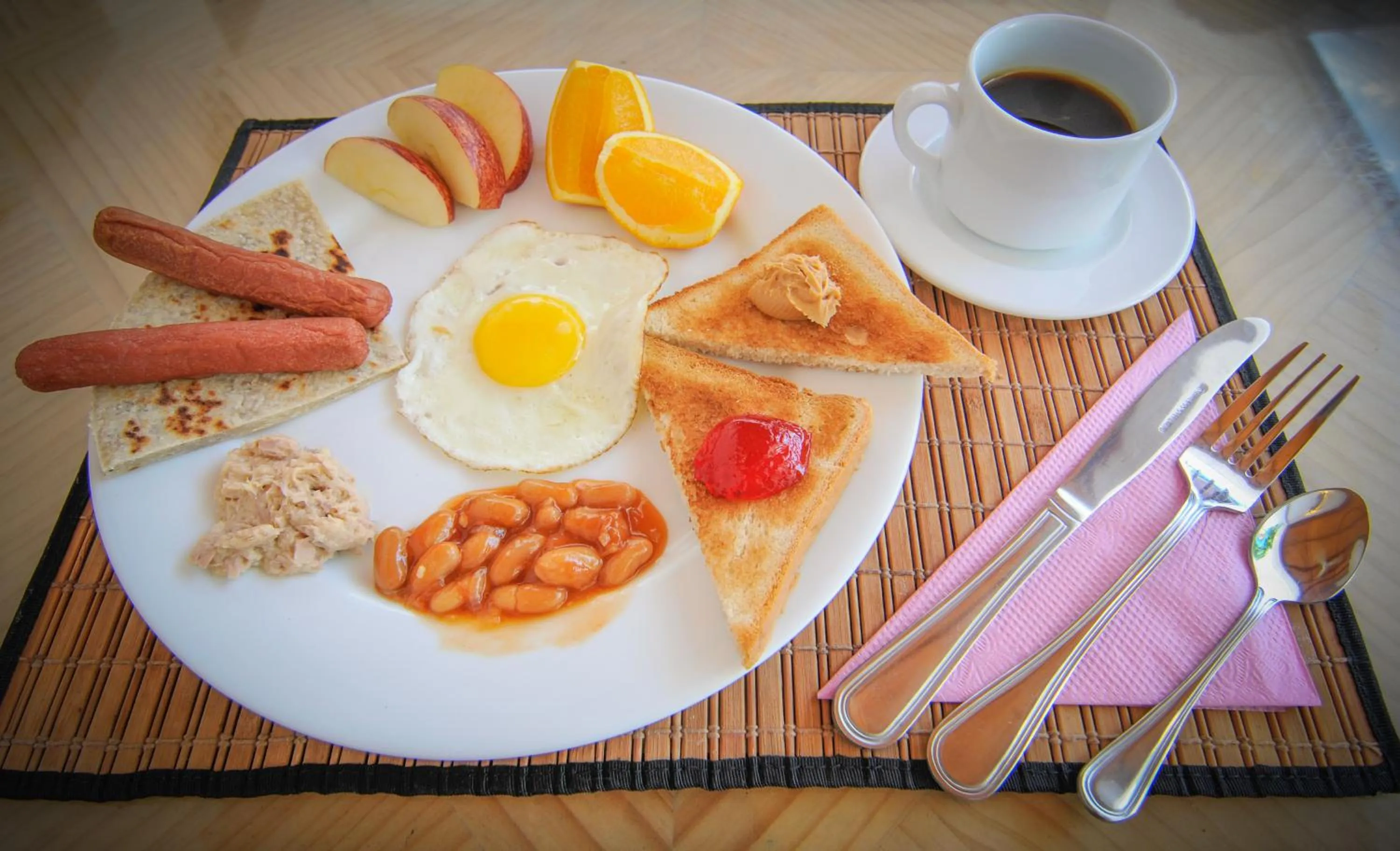 Breakfast in Jail Break Surf Inn