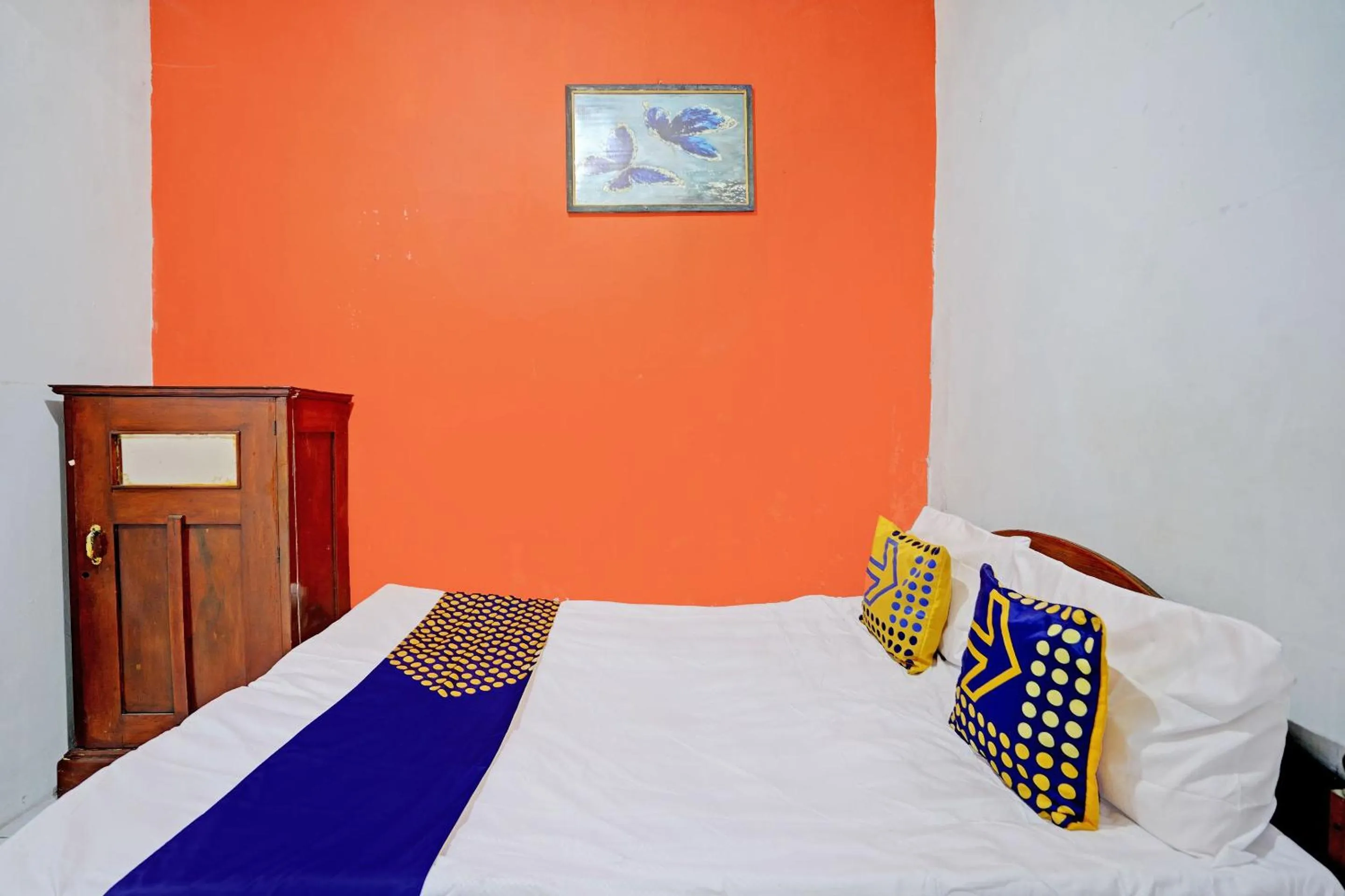 Bedroom, Bed in OYO Life 92921 Omaya Kost Syariah