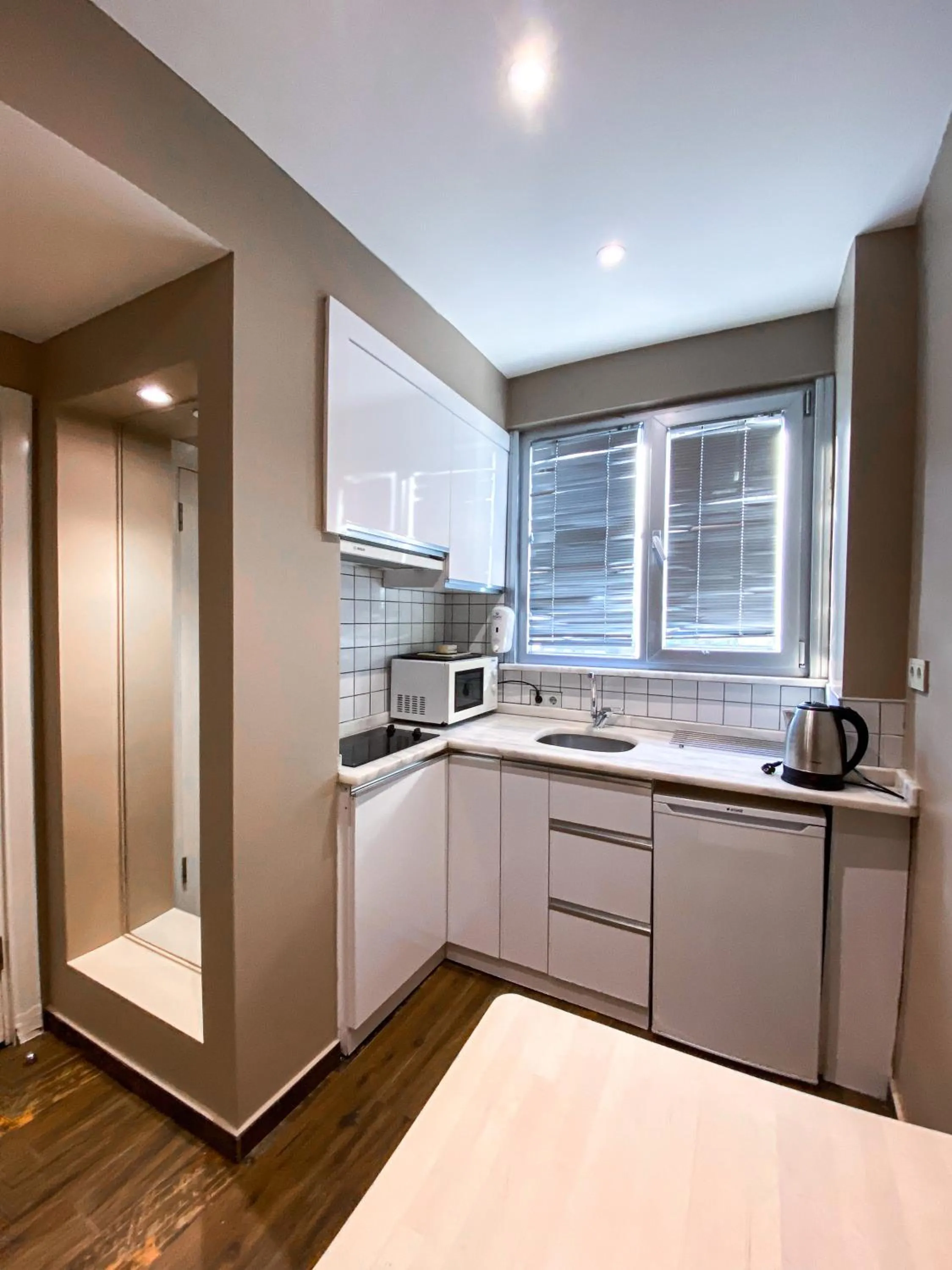 kitchen in BGuest Hotel & Residence