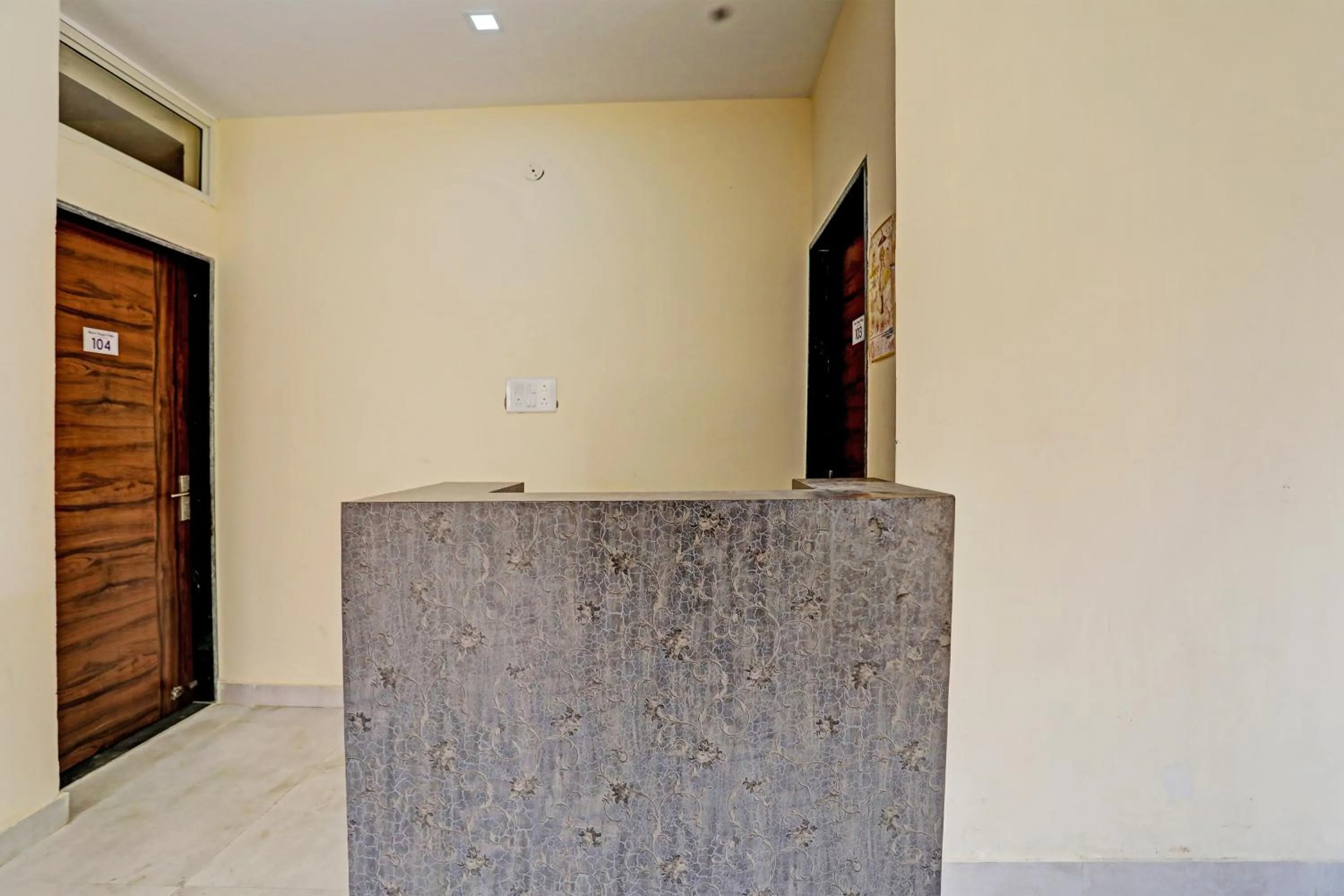 Lobby or reception in Hotel O Regal Edge