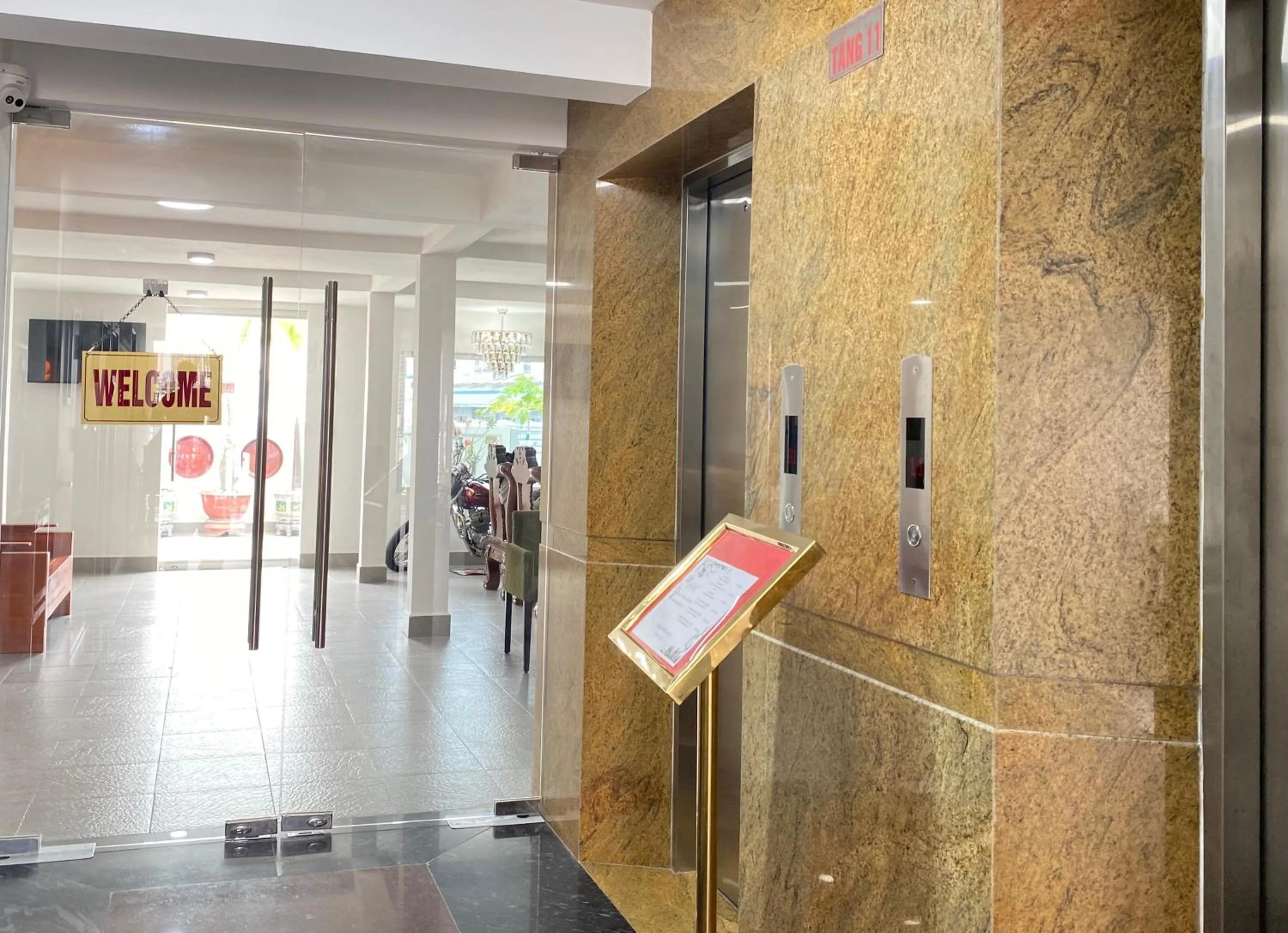 elevator in Thiên Tài Hotel