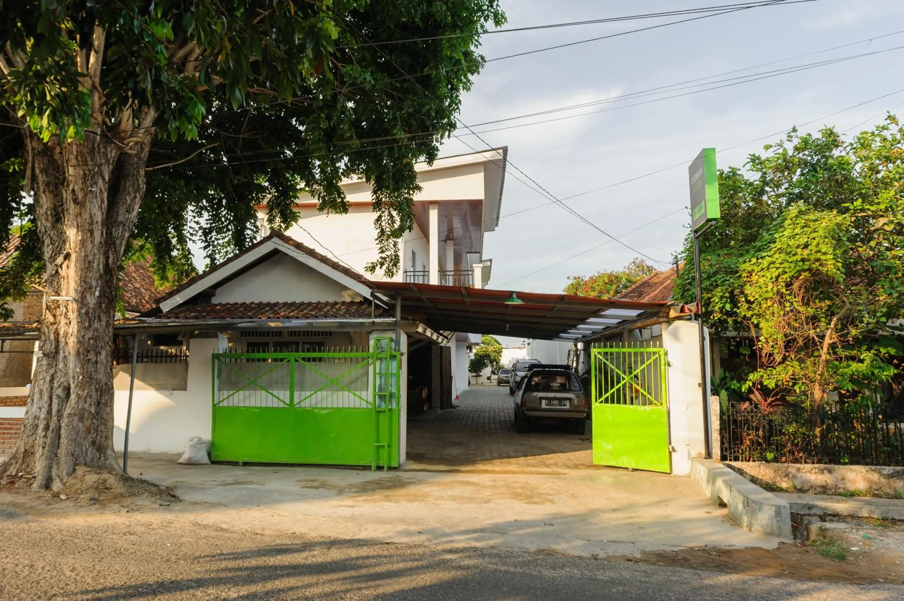 Property building in Urbanview Hotel Betego Syariah Enggal by RedDoorz