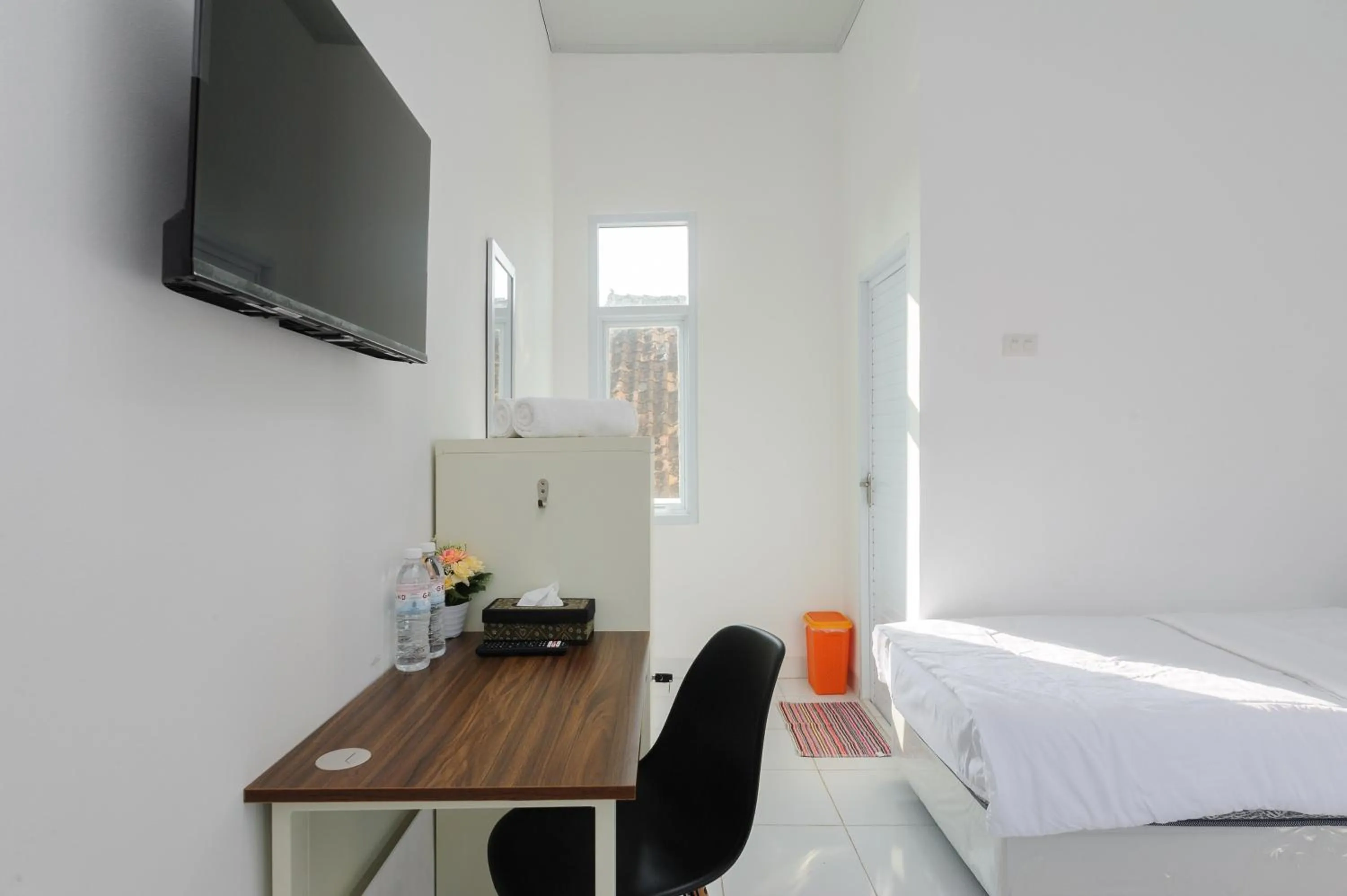 Bedroom, Bed in Urbanview Hotel Betego Syariah Enggal by RedDoorz