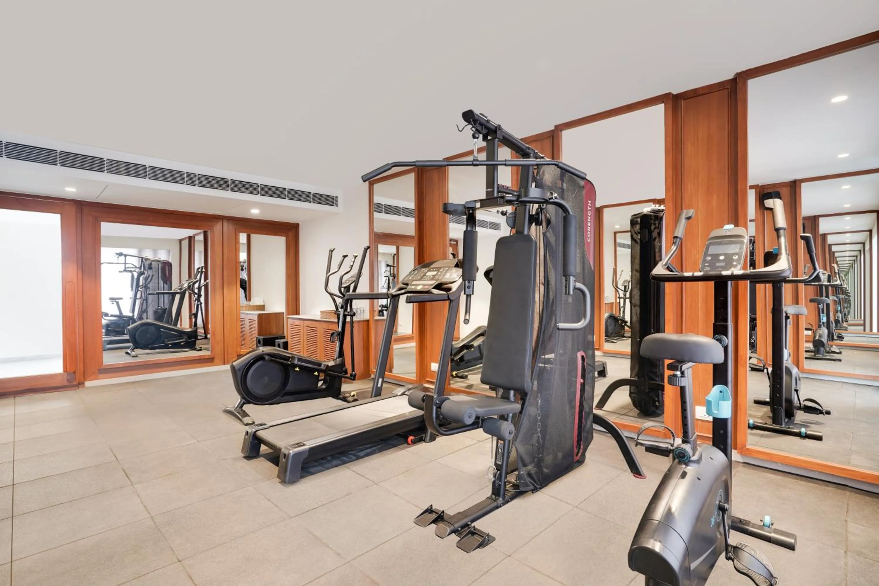 Fitness centre/facilities in Lemon Tree Hotel, Rajkot