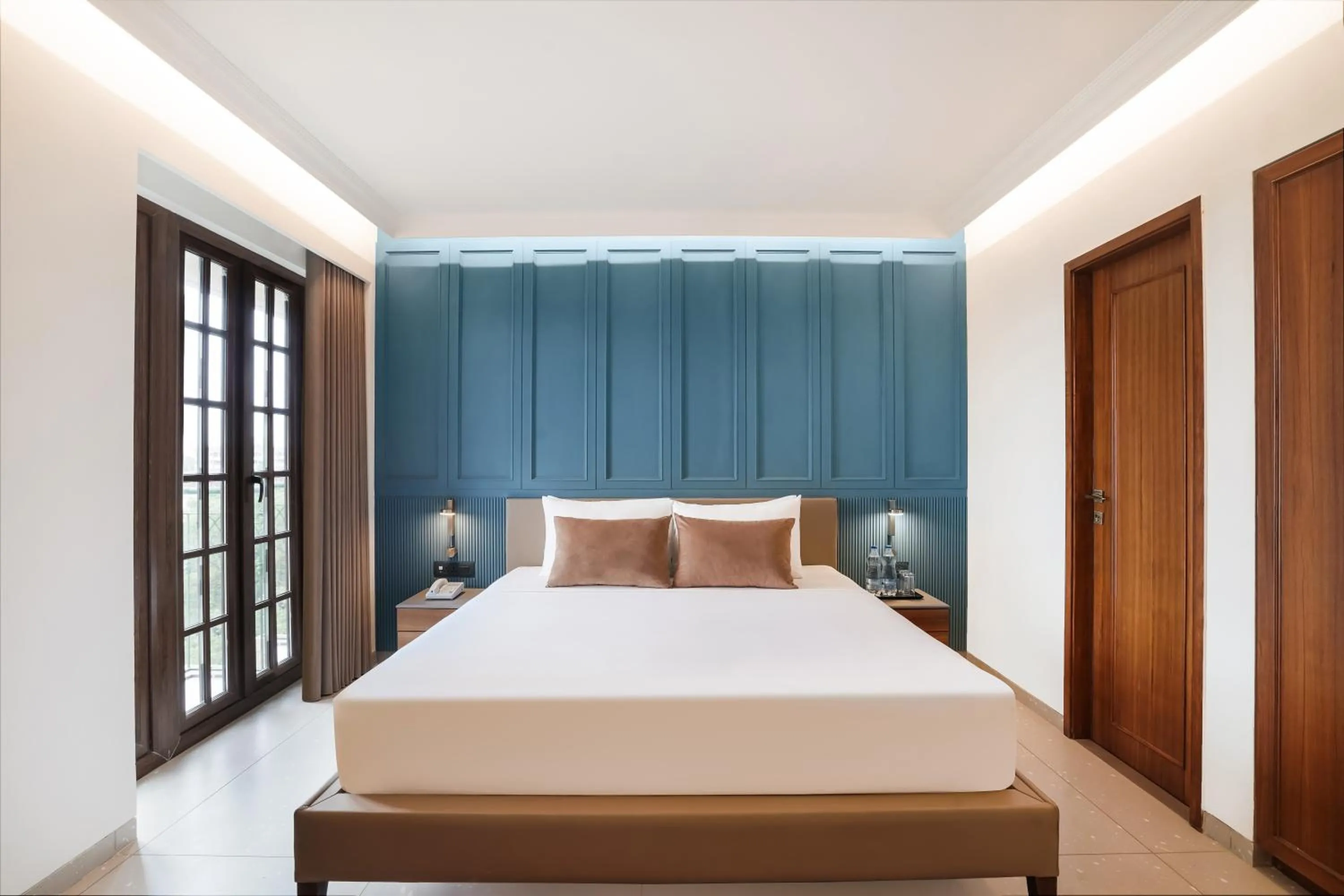 Bedroom, Bed in Lemon Tree Hotel, Rajkot