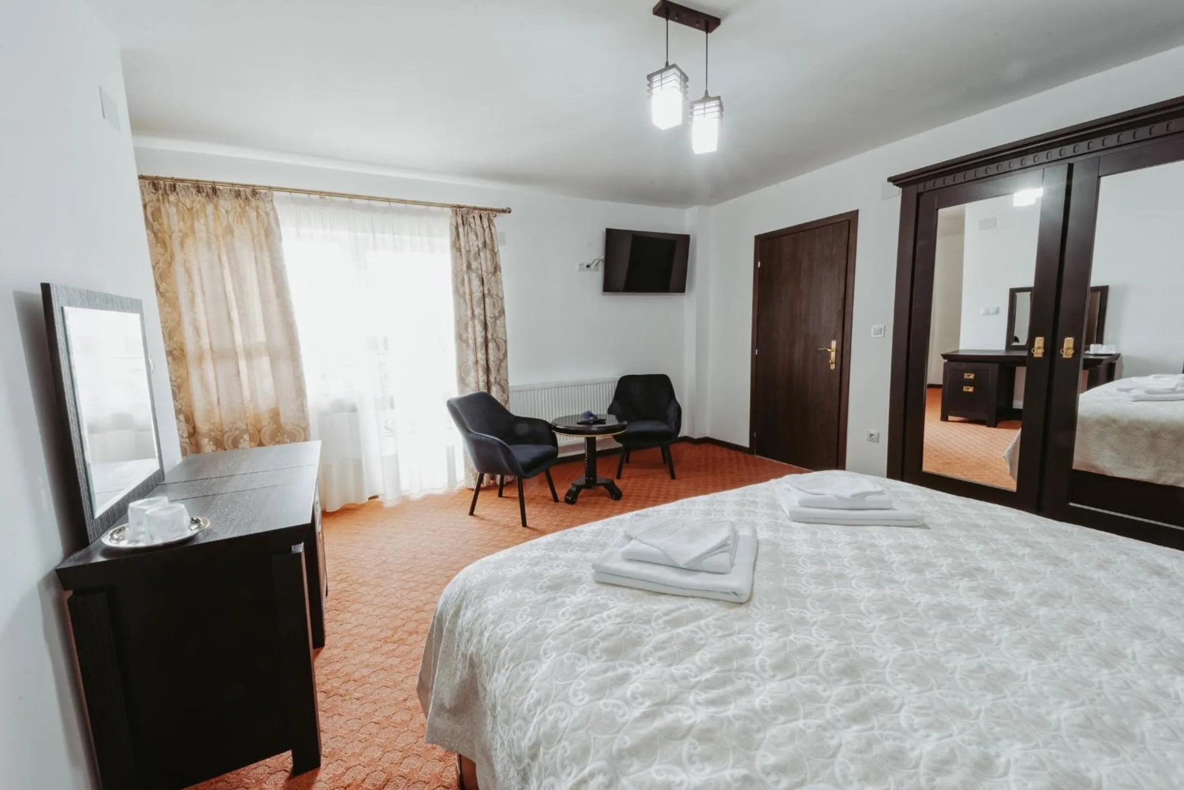 Bed in Complex Turistic Constantin Bucovina