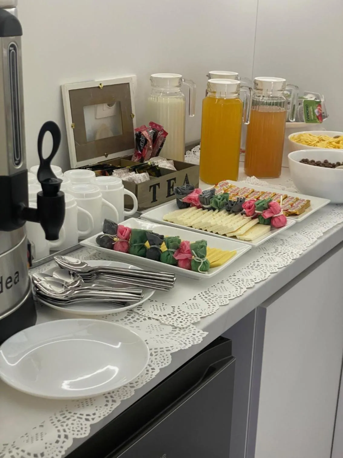 Coffee/tea facilities in Hotel Avenue 30