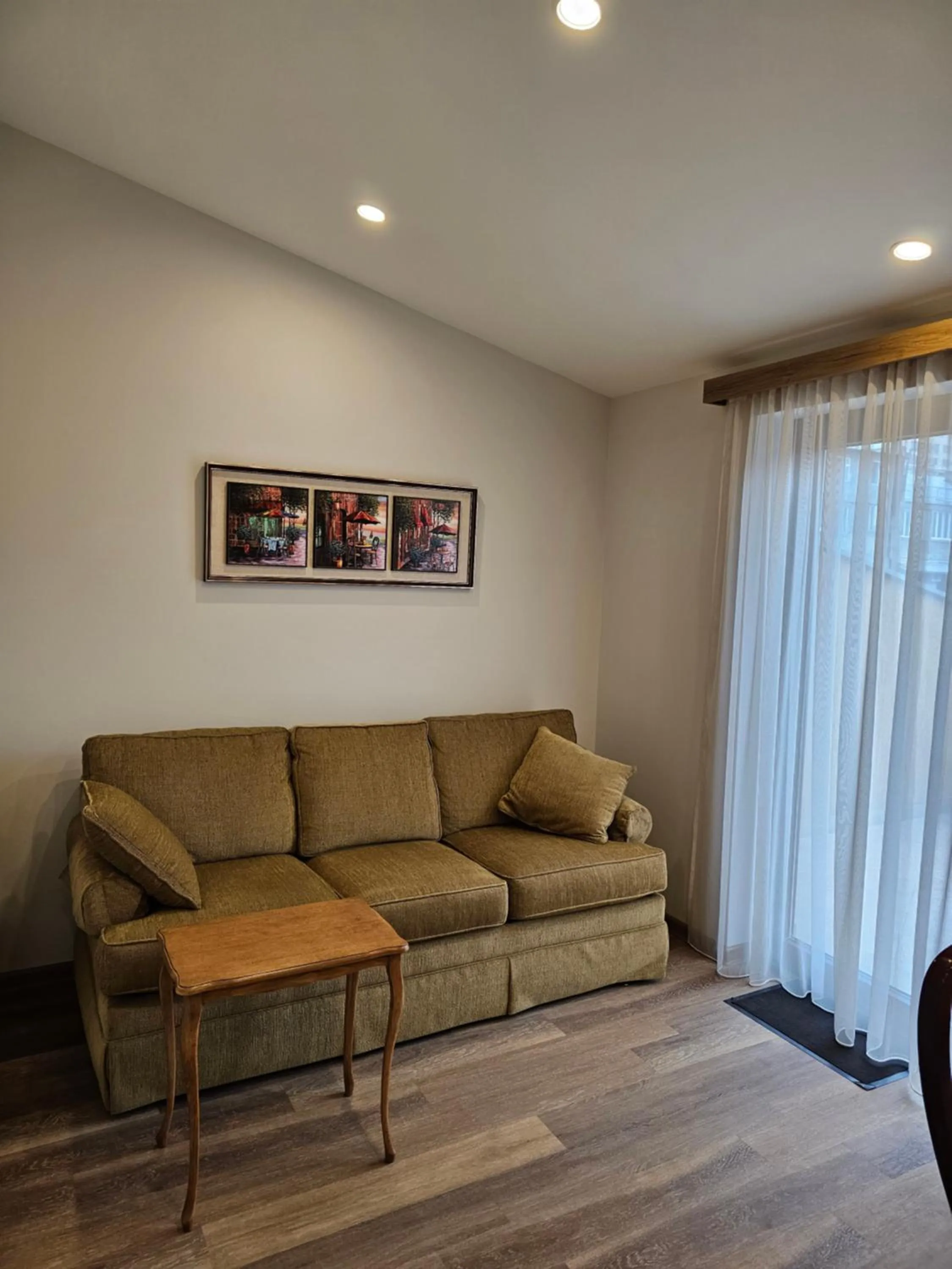 Seating area in Hotel Avenue 30