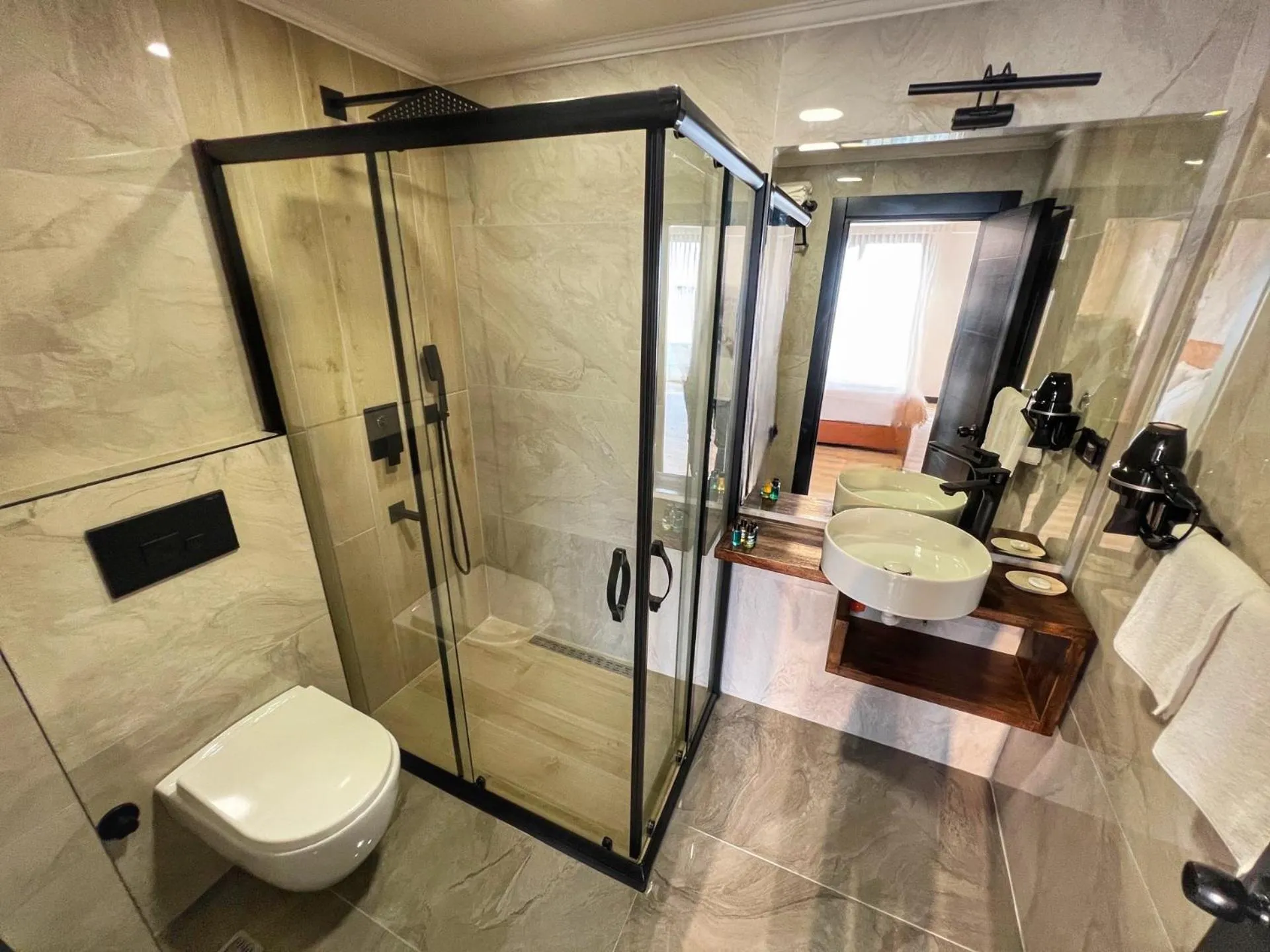 Bathroom in Oji Hotel