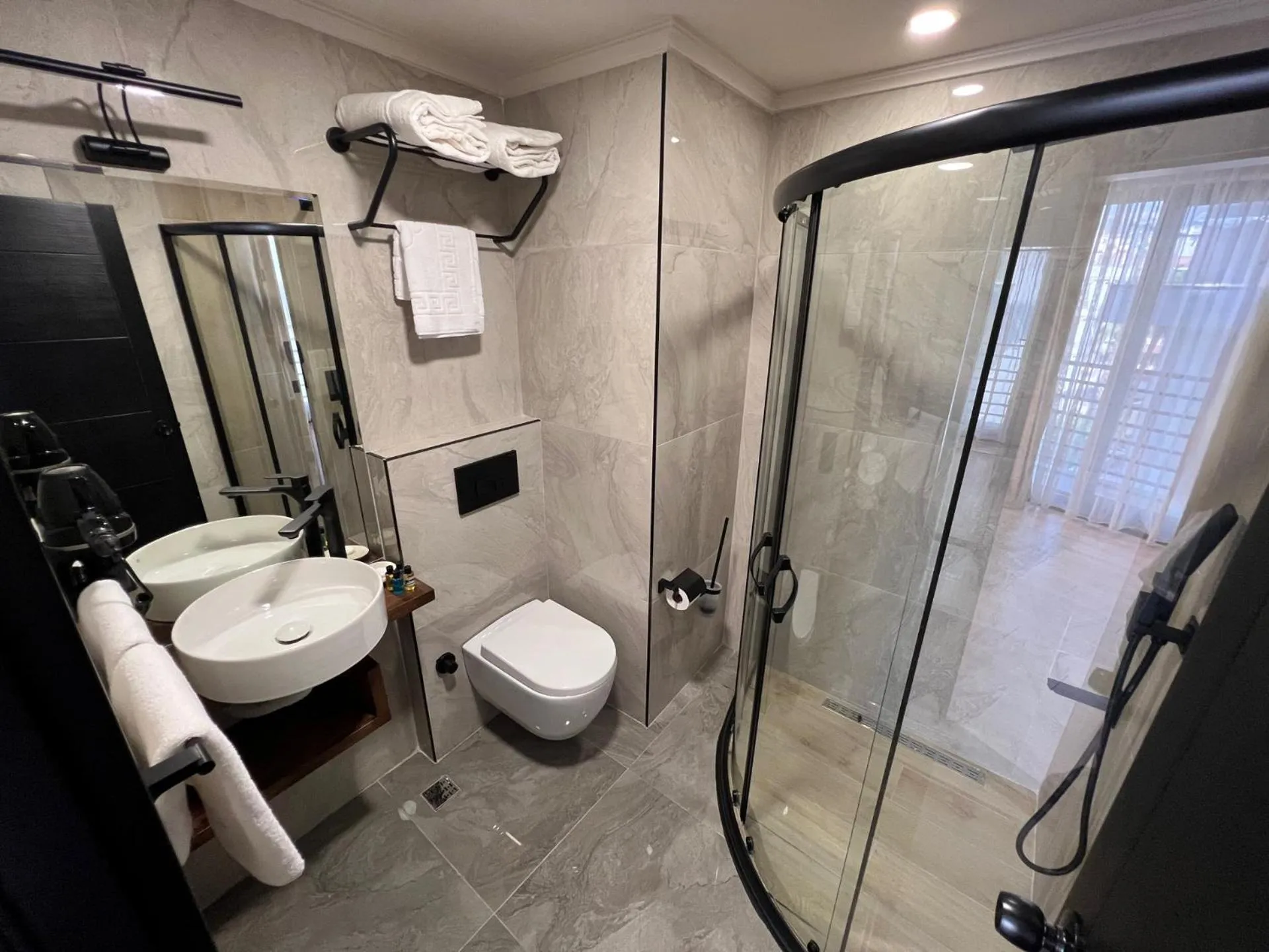 Bathroom in Oji Hotel